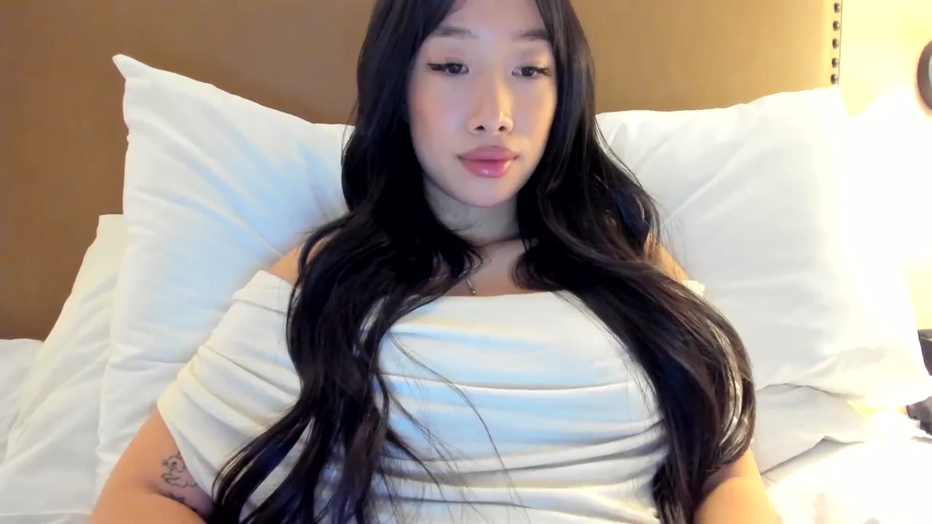 Gallery image thumbnail from BabieLee's myfreecams stream on, 02/26/2025, 20:22 image 5 of 20