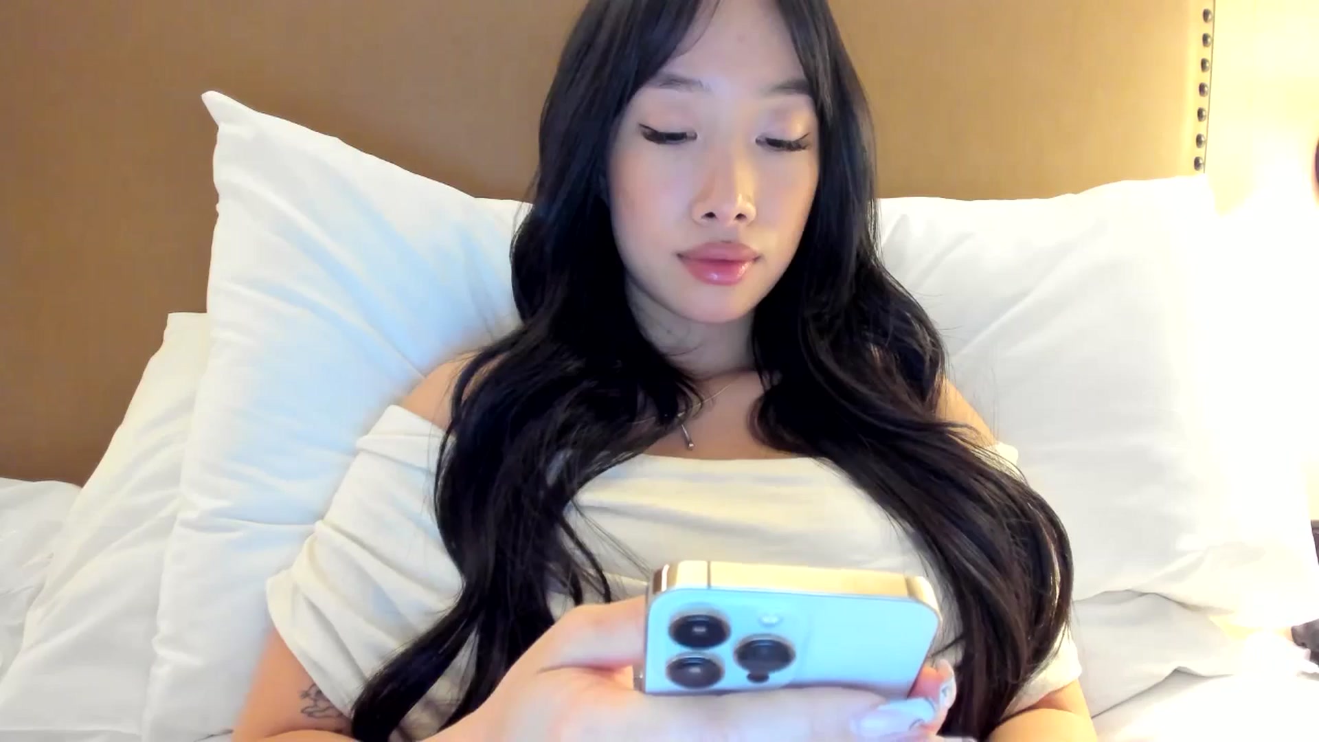 Gallery image thumbnail from BabieLee's myfreecams stream on, 02/26/2025, 20:22 image 4 of 20