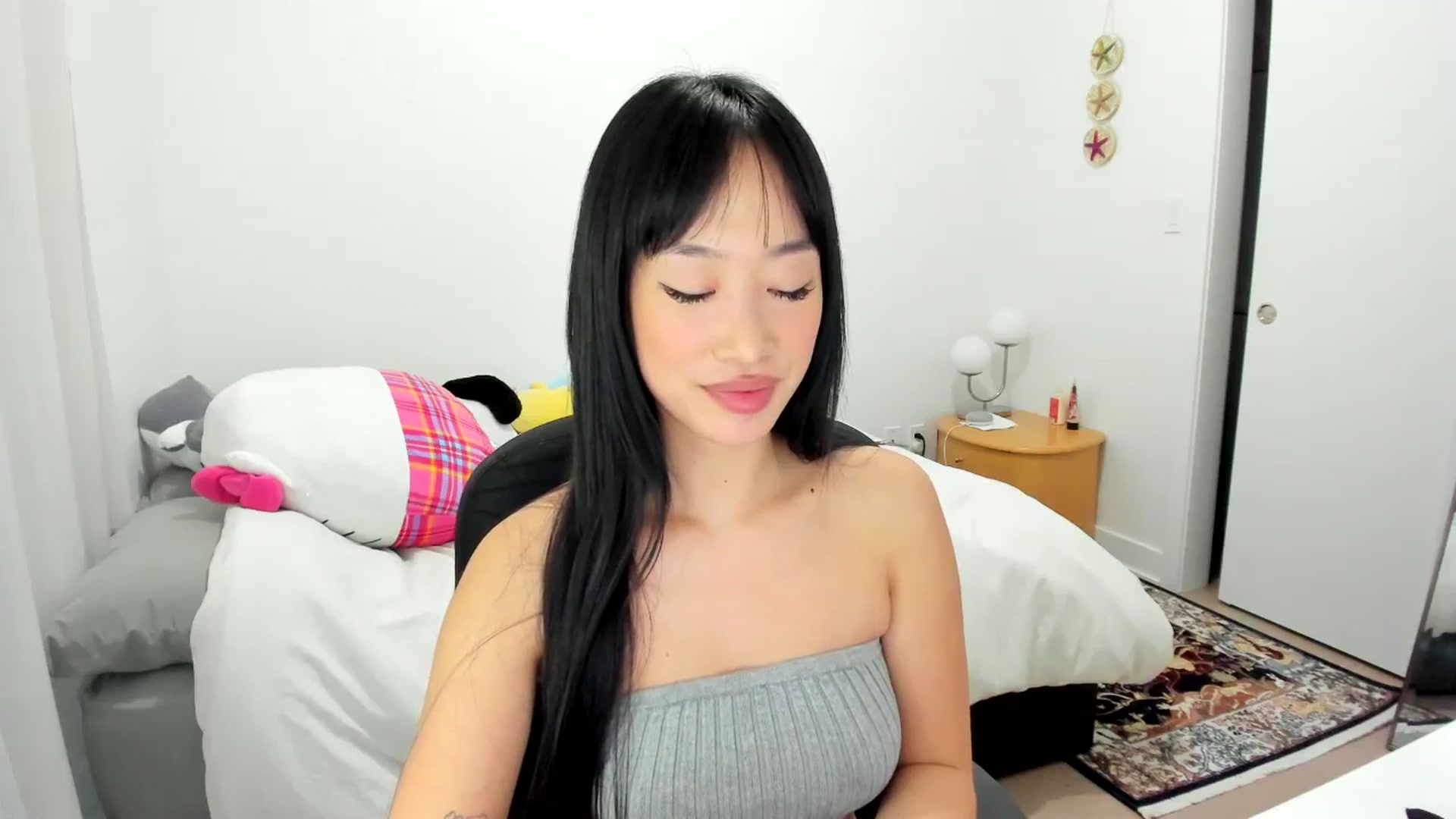 Gallery image thumbnail from BabieLee's myfreecams stream on, 03/21/2025, 22:05 image 18 of 20