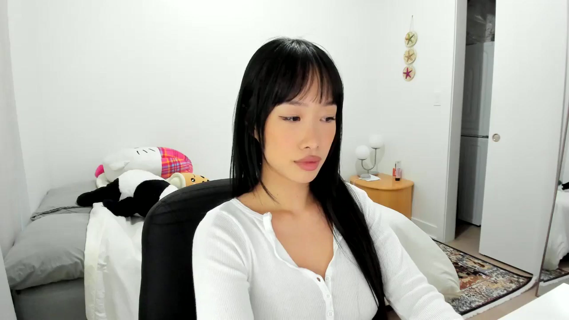 Gallery image thumbnail from BabieLee's myfreecams stream on, 03/25/2025, 23:18 image 4 of 20