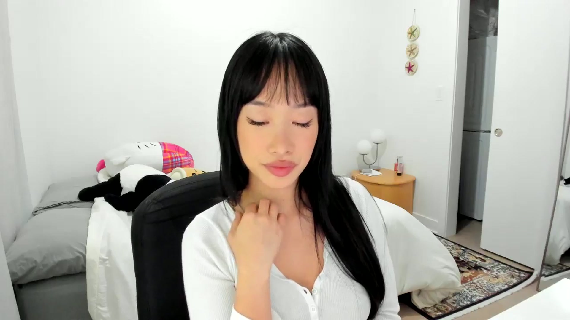 Gallery image thumbnail from BabieLee's myfreecams stream on, 03/25/2025, 23:18 image 8 of 20