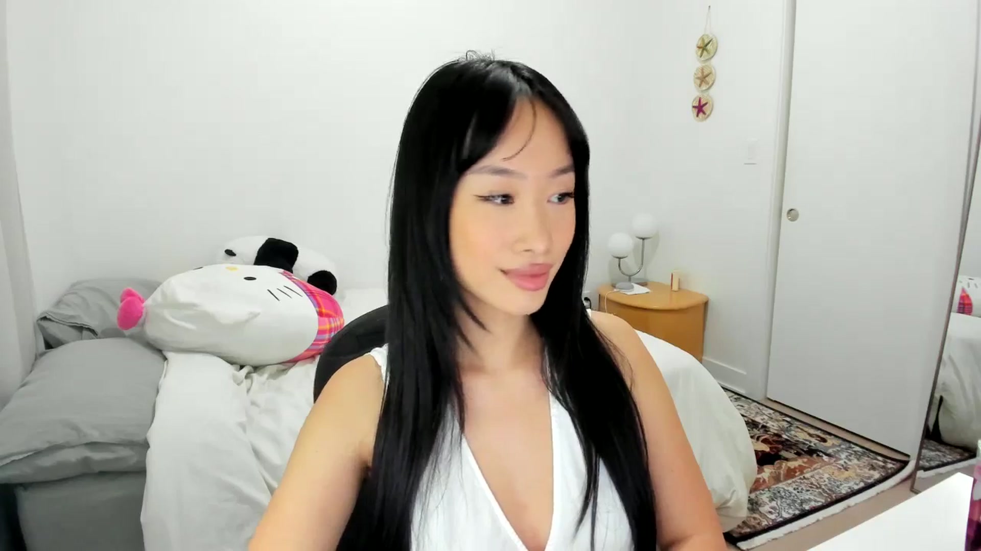 Gallery image thumbnail from BabieLee's myfreecams stream on, 04/02/2025, 23:31 image 6 of 20