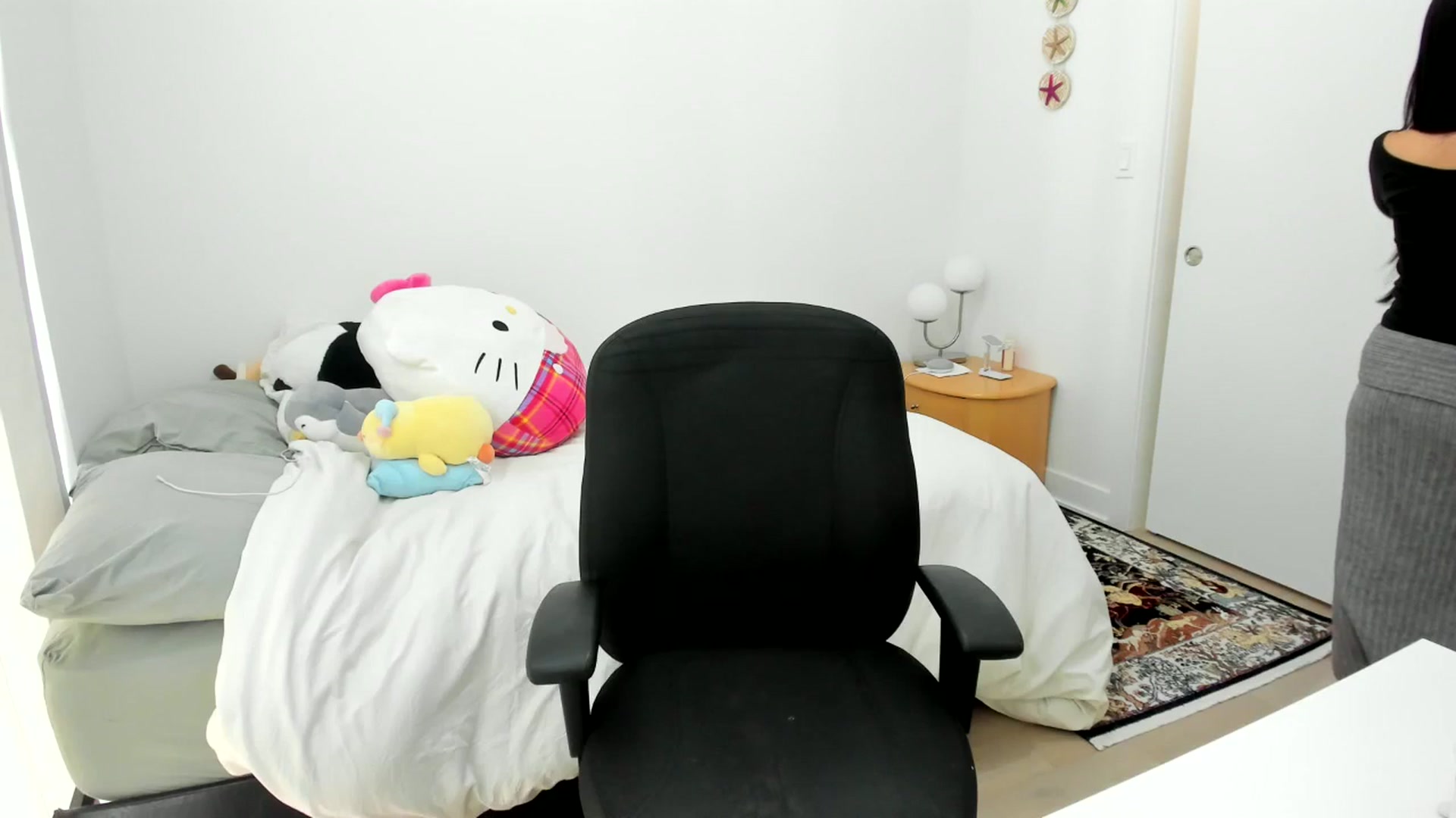 Gallery image thumbnail from BabieLee's myfreecams stream on, 04/04/2025, 19:51 image 13 of 20