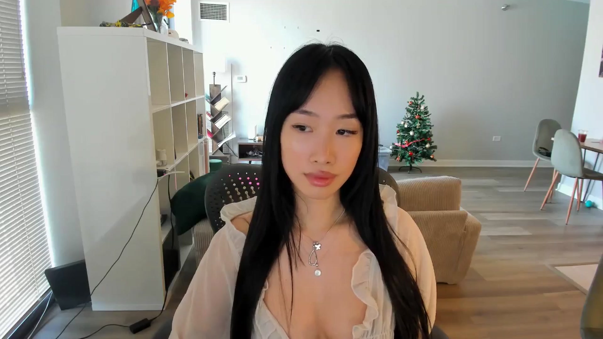 Gallery image thumbnail from BabieLee's myfreecams stream on, 04/29/2025, 20:48 image 6 of 20