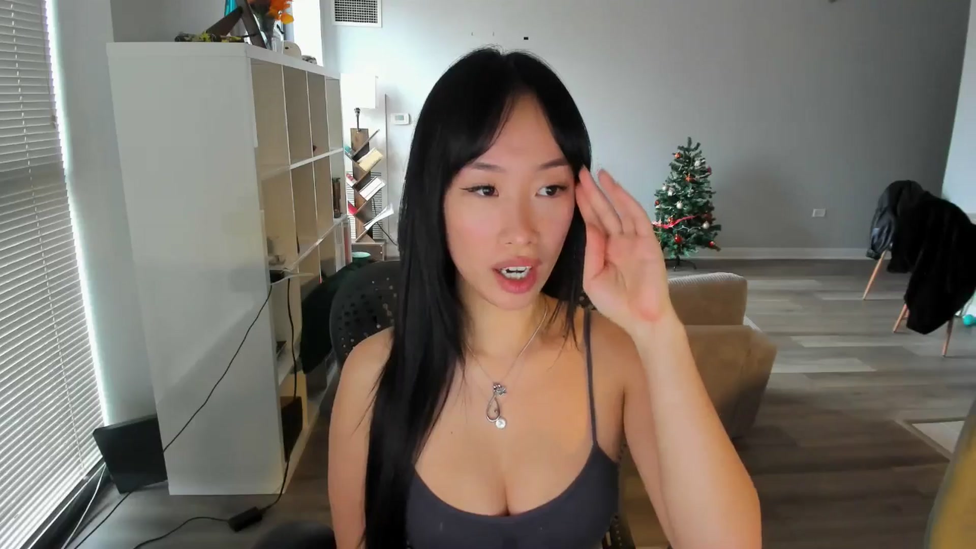 Gallery image thumbnail from BabieLee's myfreecams stream on, 04/30/2025, 21:04 image 9 of 20