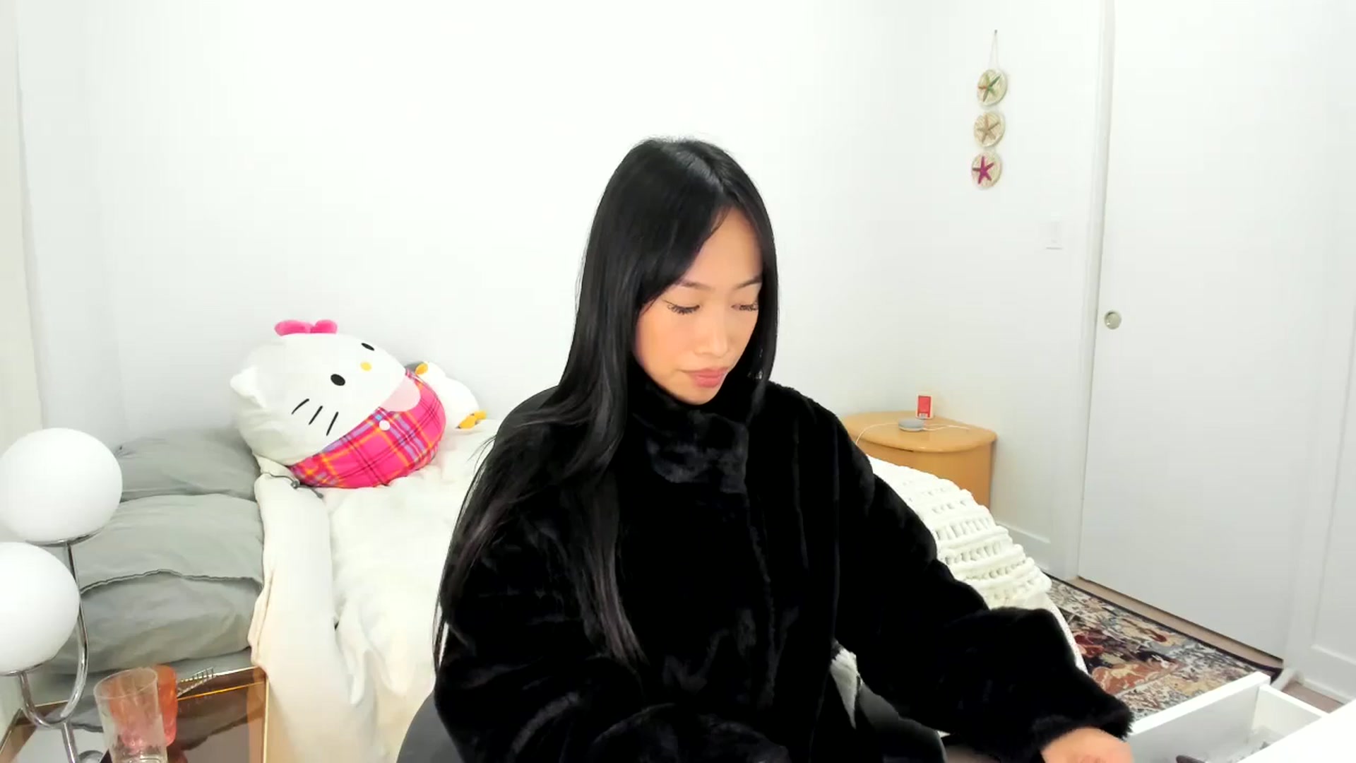 Gallery image thumbnail from BabieLee's myfreecams stream on, 06/19/2025, 21:15 image 17 of 20