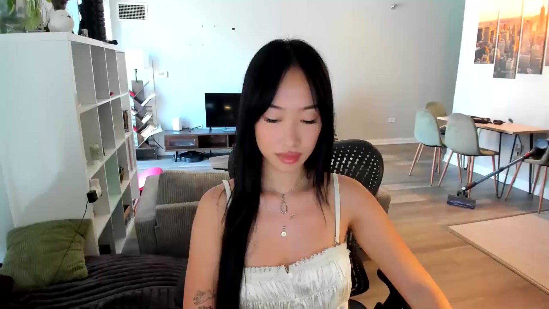 Gallery image thumbnail from BabieLee's myfreecams stream on, 06/30/2025, 20:35 image 9 of 20