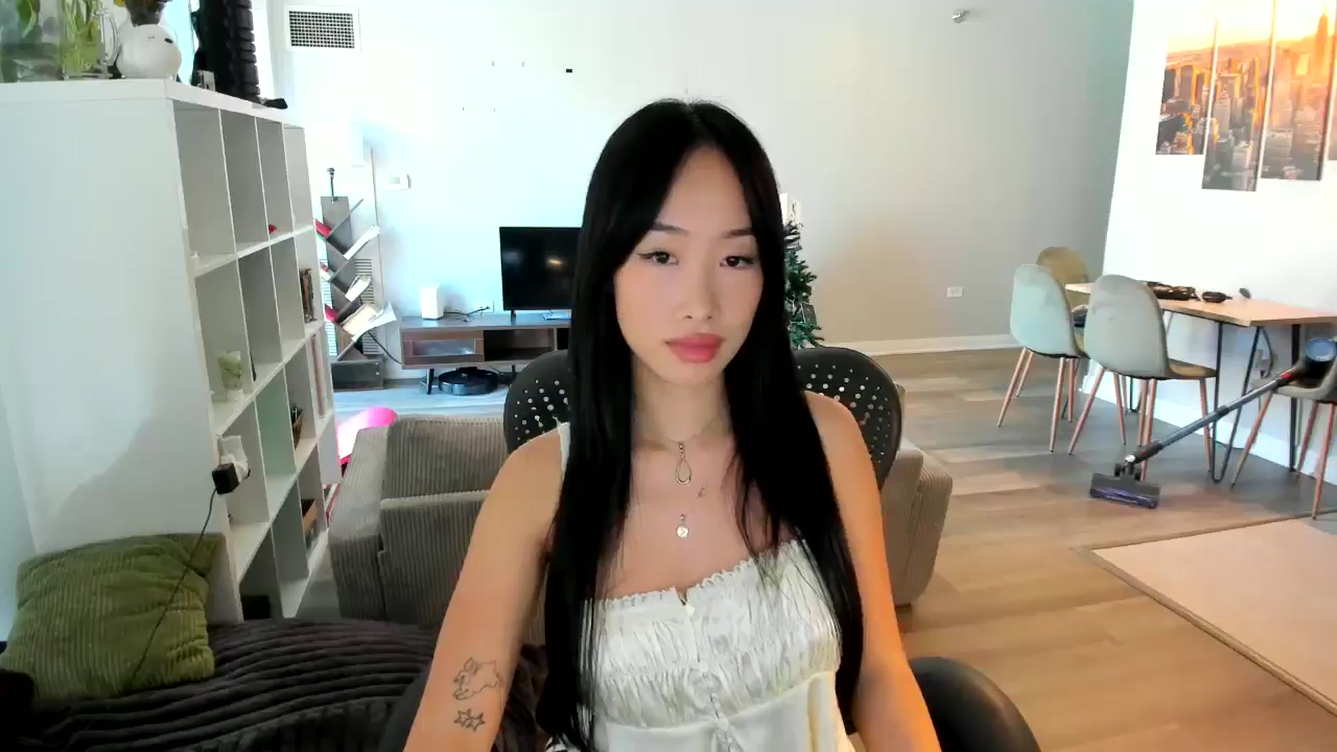 Gallery image thumbnail from BabieLee's myfreecams stream on, 06/30/2025, 20:35 image 13 of 20