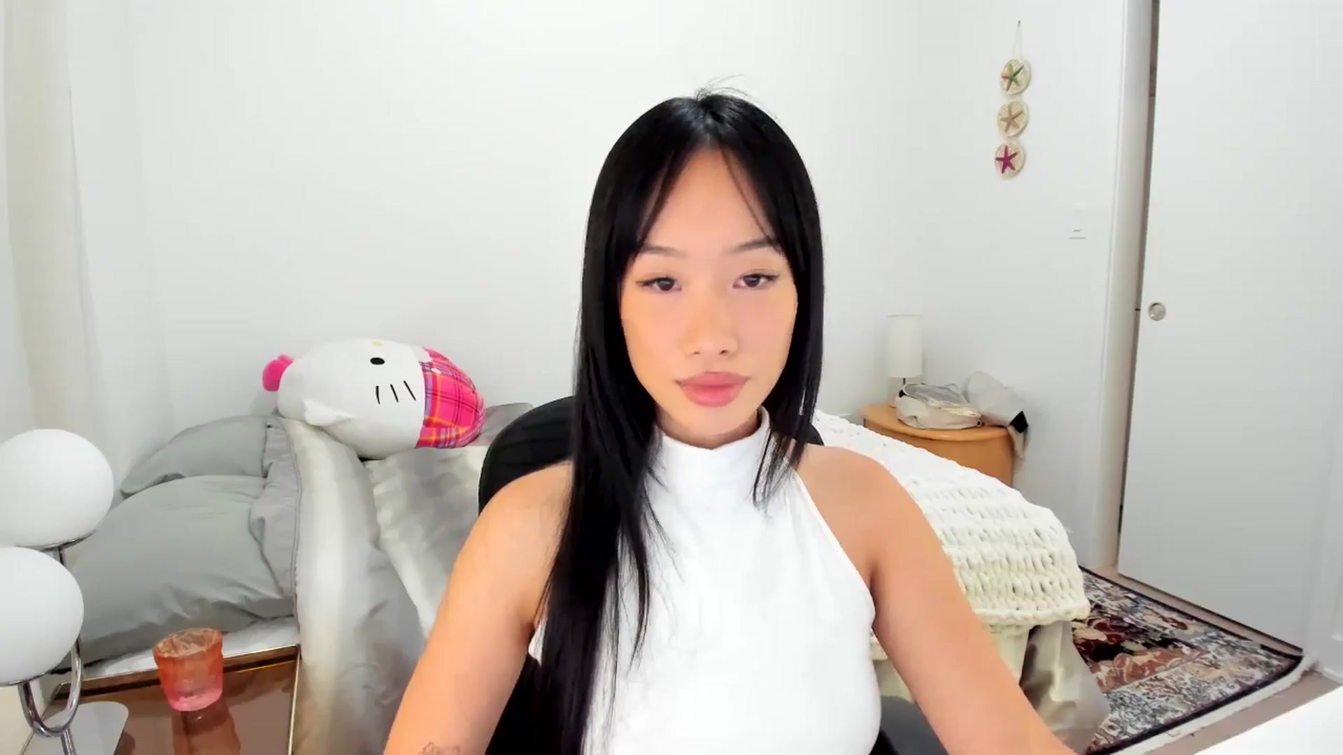 Gallery image thumbnail from BabieLee's myfreecams stream on, 08/15/2025, 23:07 image 18 of 20