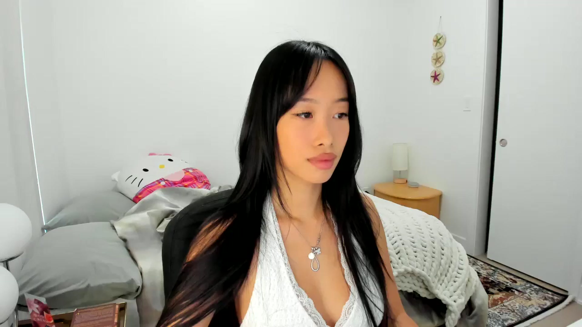 Gallery image thumbnail from BabieLee's myfreecams stream on, 09/12/2025, 17:34 image 16 of 20