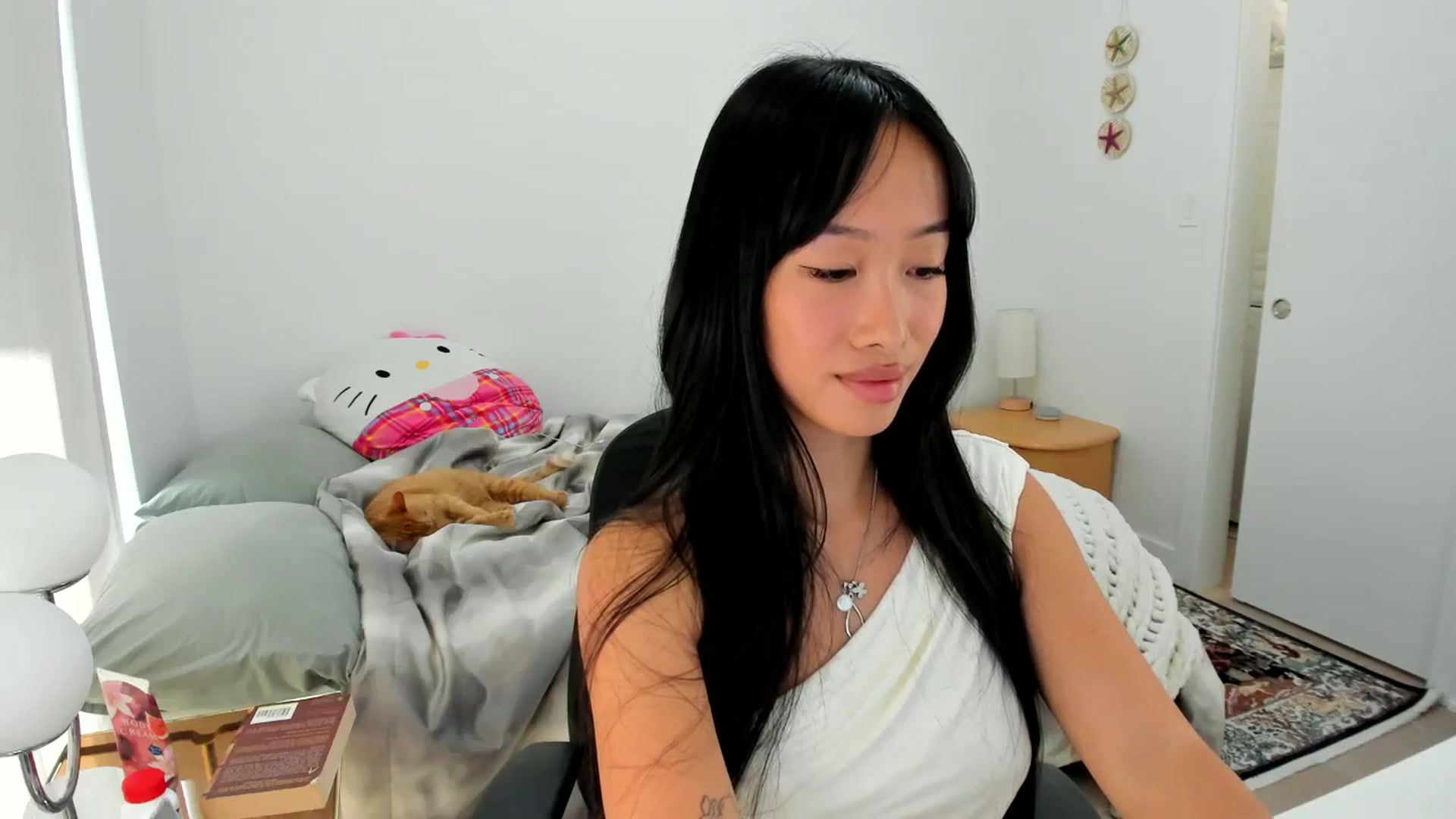 Gallery image thumbnail from BabieLee's myfreecams stream on, 09/12/2025, 19:38 image 20 of 20