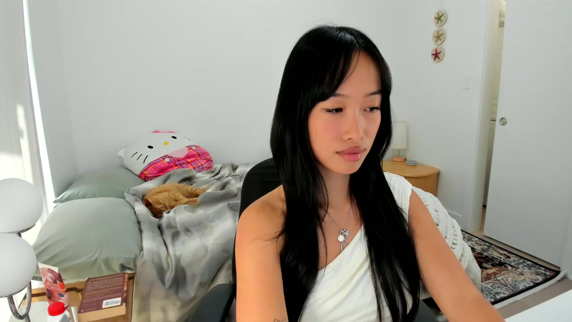 Gallery image thumbnail from BabieLee's myfreecams stream on, 09/12/2025, 19:38 image 17 of 20