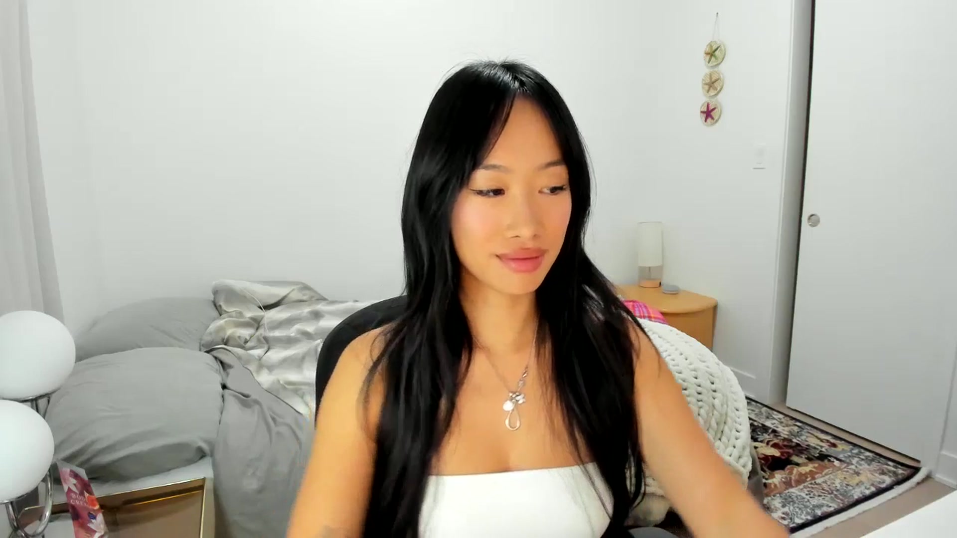 Gallery image thumbnail from BabieLee's myfreecams stream on, 09/16/2025, 02:11 image 5 of 20