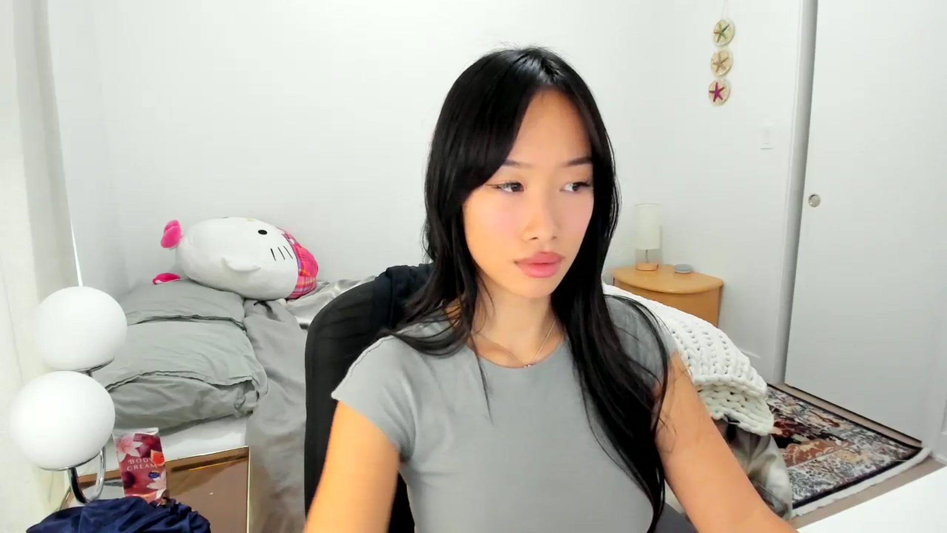 Gallery image thumbnail from BabieLee's myfreecams stream on, 09/27/2025, 19:07 image 14 of 20