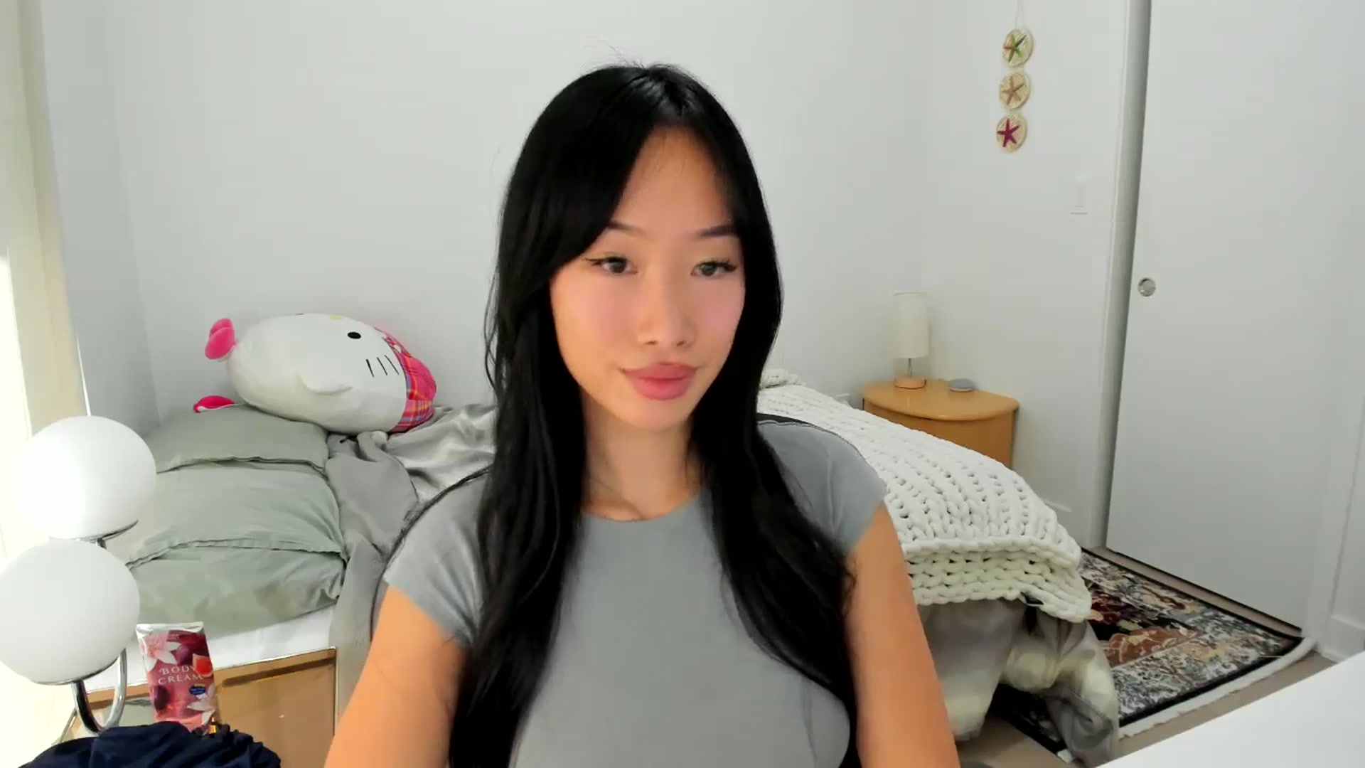 Gallery image thumbnail from BabieLee's myfreecams stream on, 09/27/2025, 19:07 image 8 of 20