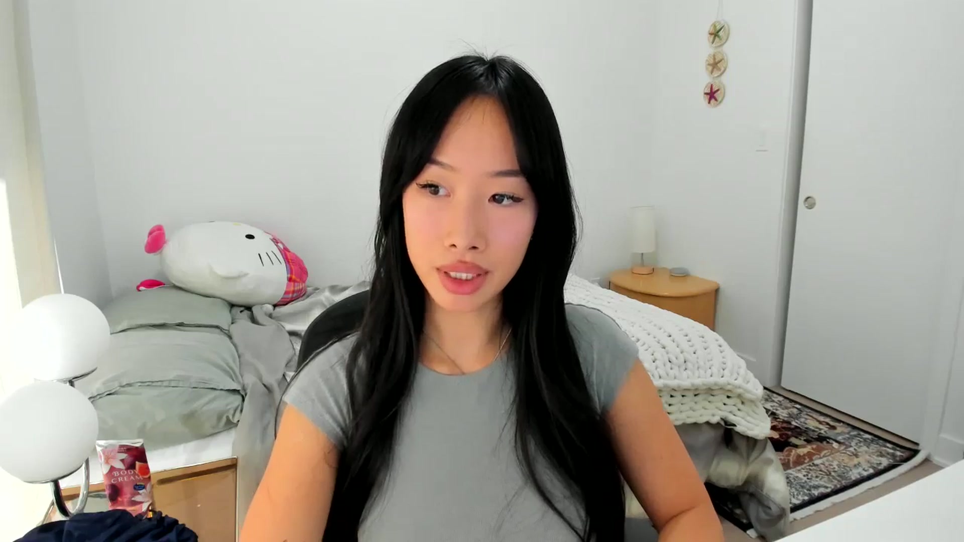 Gallery image thumbnail from BabieLee's myfreecams stream on, 09/27/2025, 19:07 image 9 of 20