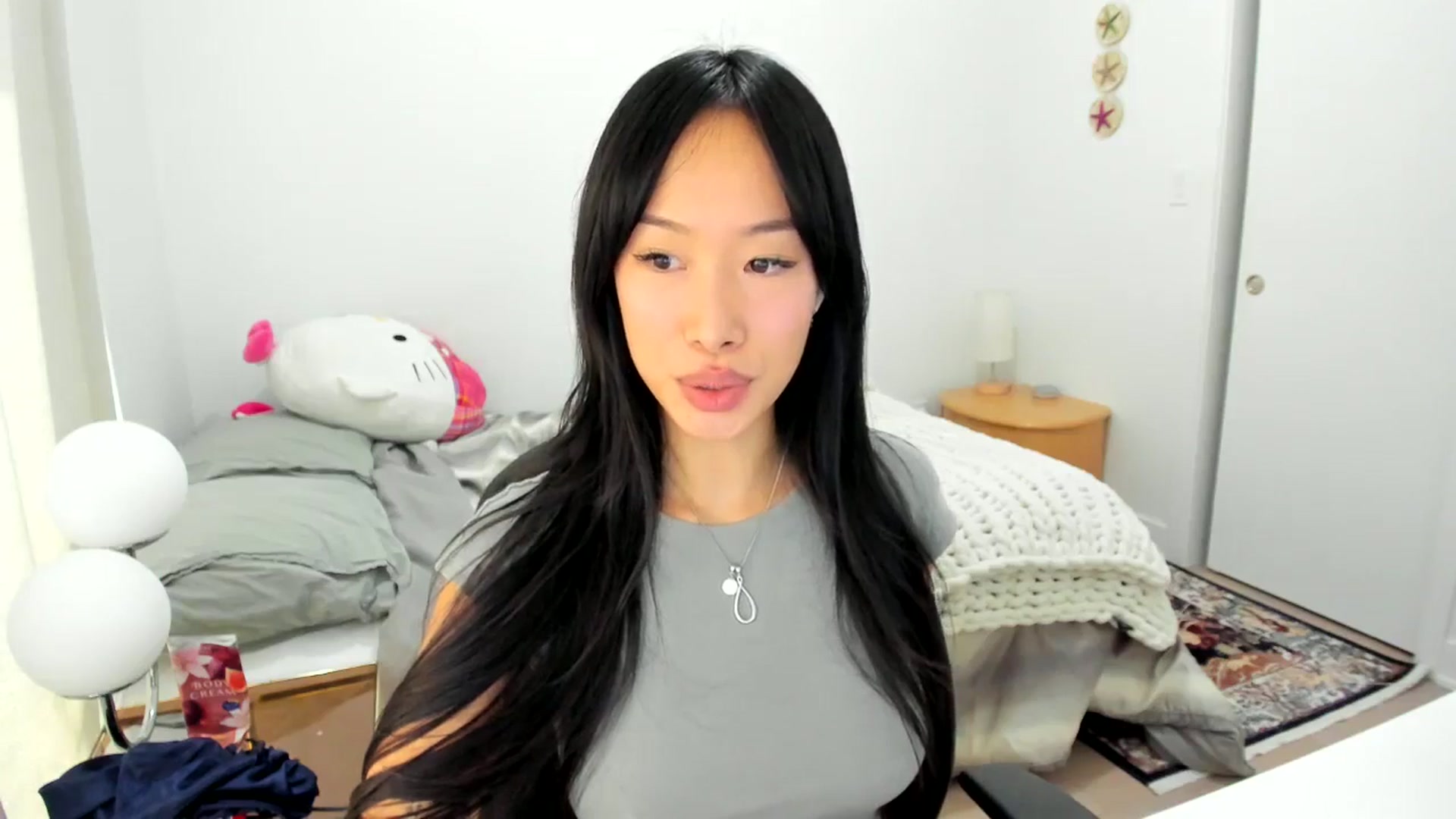 Gallery image thumbnail from BabieLee's myfreecams stream on, 09/27/2025, 20:14 image 2 of 20