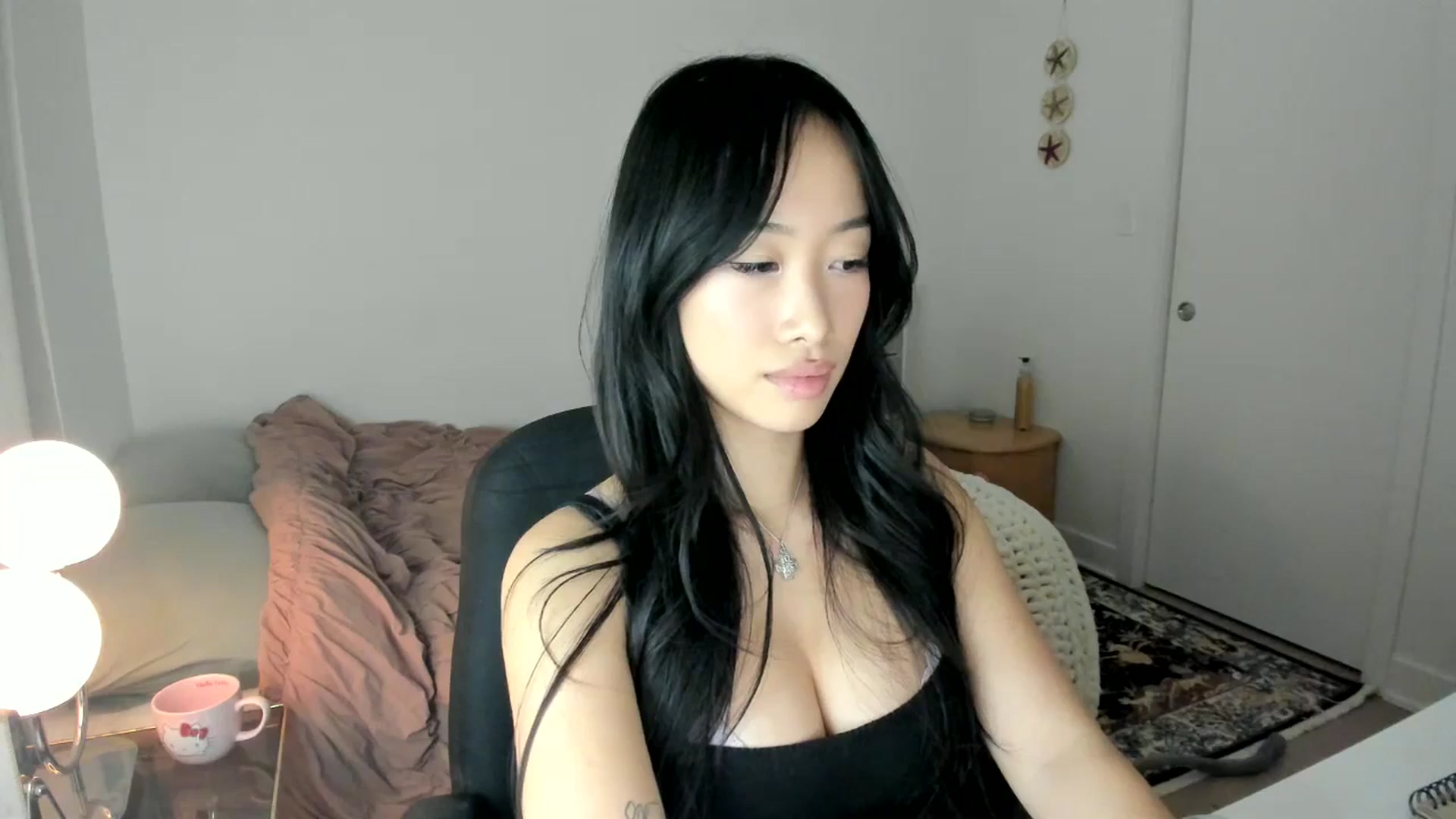 Gallery image thumbnail from BabieLee's myfreecams stream on, 12/02/2025, 05:40 image 17 of 20