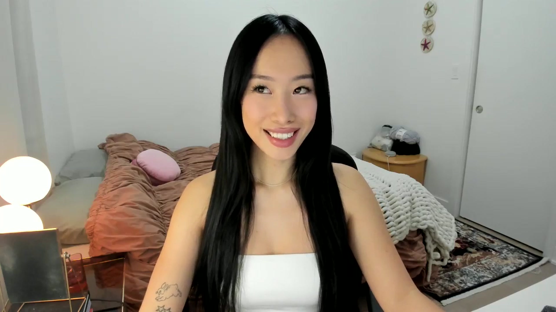 Gallery image thumbnail from BabieLee's myfreecams stream on, 01/08/2026, 22:13 image 5 of 20
