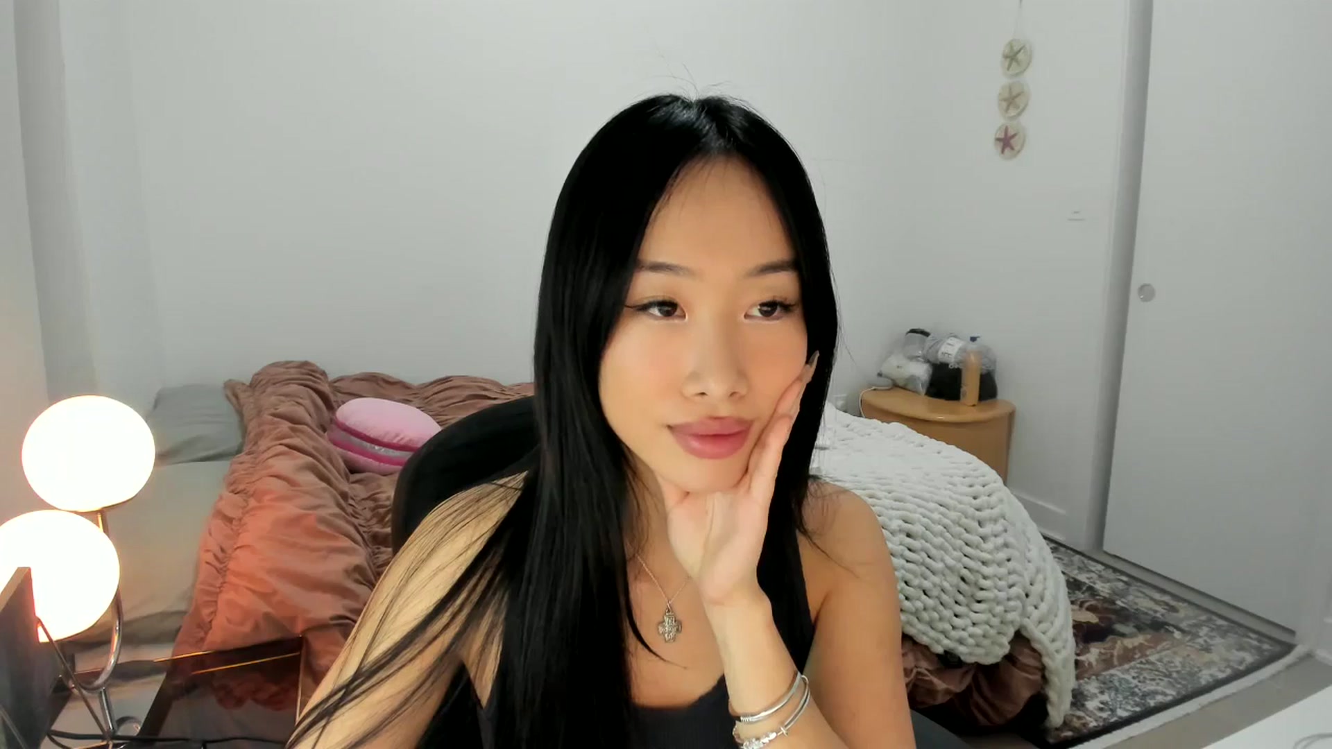 Gallery image thumbnail from BabieLee's myfreecams stream on, 01/12/2026, 05:23 image 18 of 20