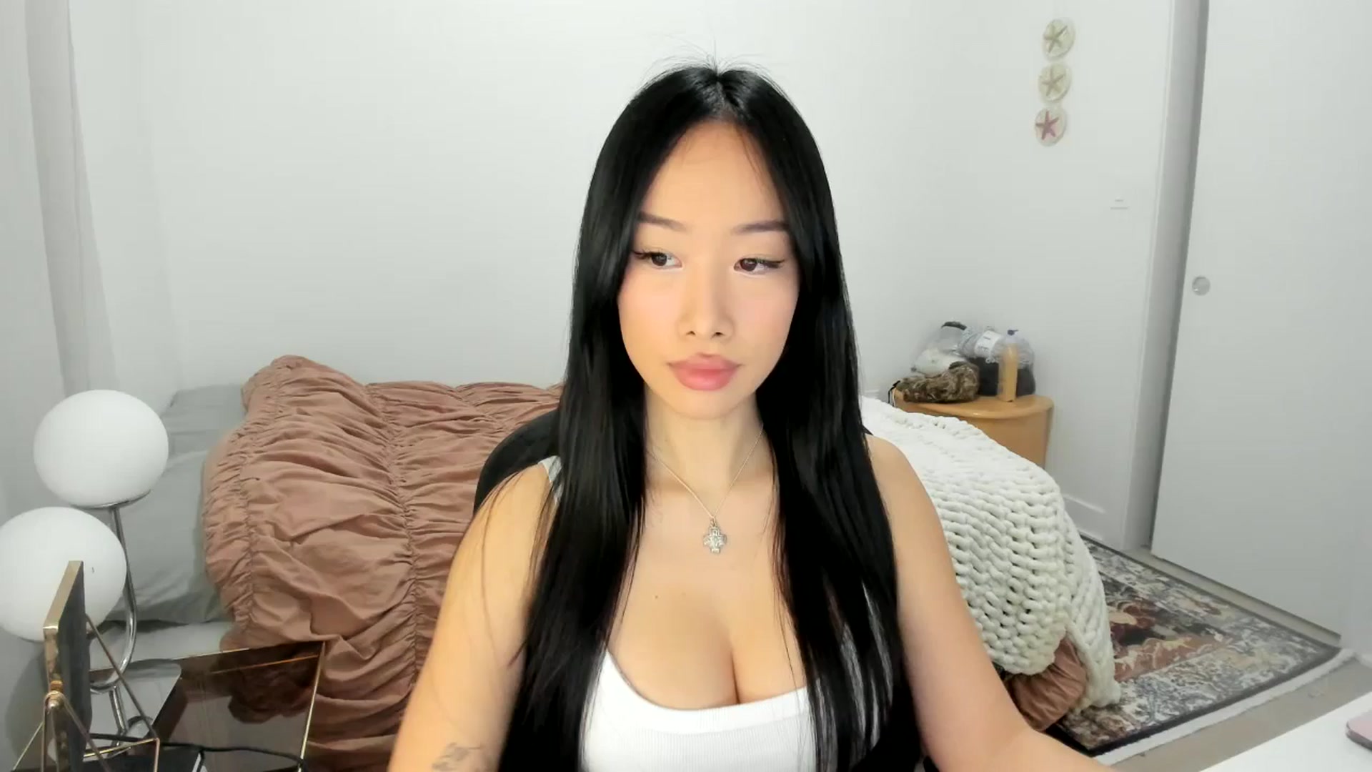 Gallery image thumbnail from BabieLee's myfreecams stream on, 01/12/2026, 23:27 image 12 of 20