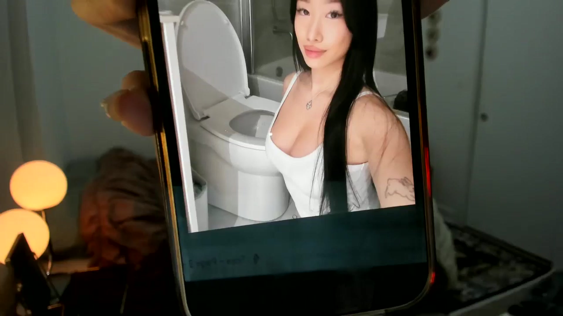 Gallery image thumbnail from BabieLee's myfreecams stream on, 01/13/2026, 24:52 image 19 of 20
