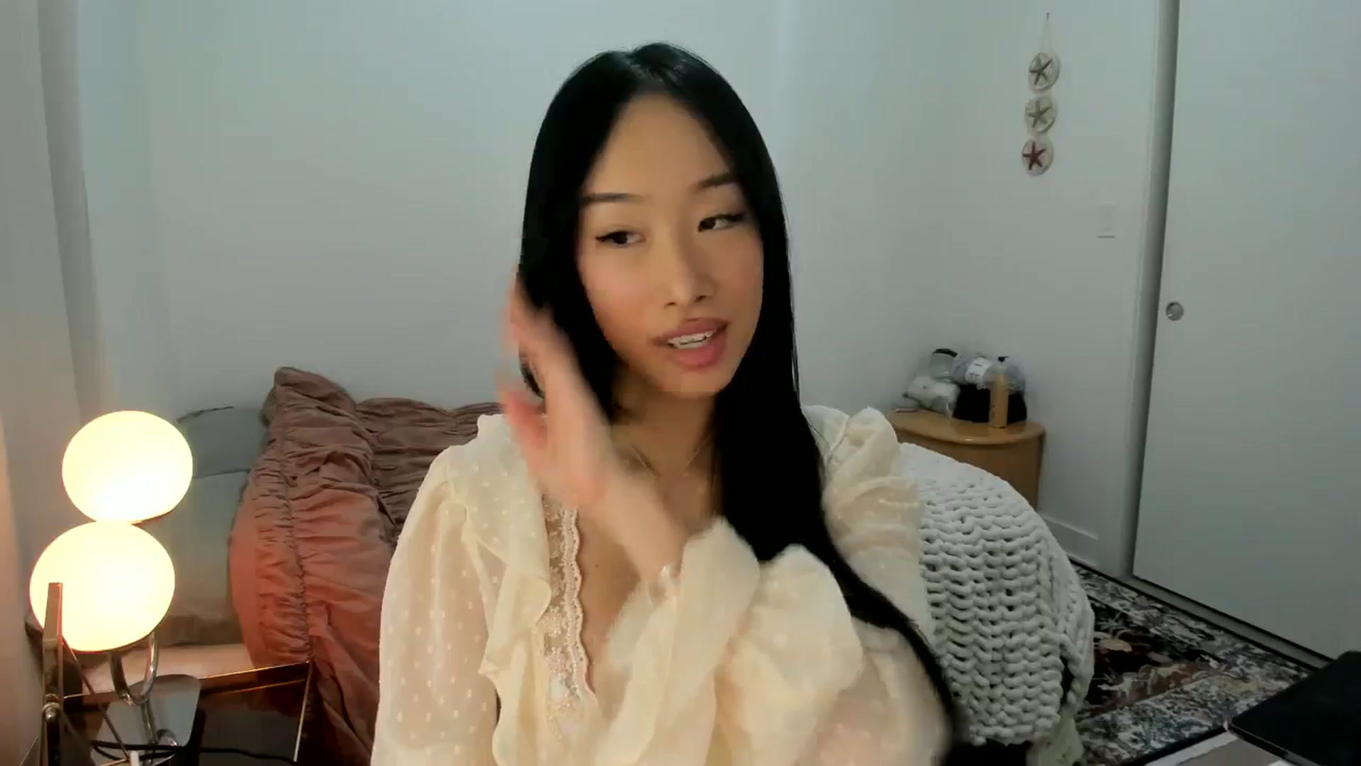 Gallery image thumbnail from BabieLee's myfreecams stream on, 01/15/2026, 06:14 image 9 of 20