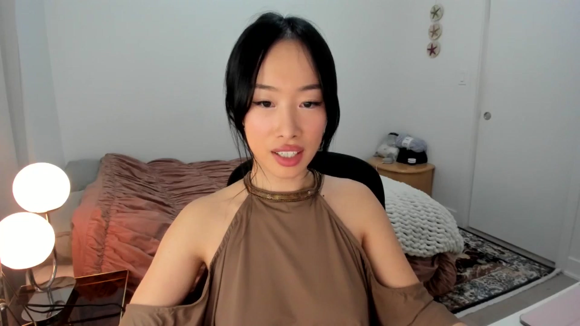 Gallery image thumbnail from BabieLee's myfreecams stream on, 01/23/2026, 04:50 image 14 of 20