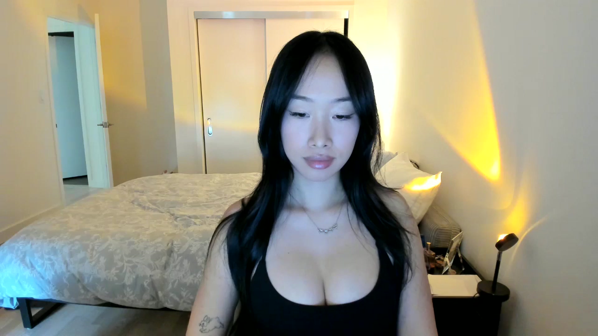 Gallery image thumbnail from BabieLee's myfreecams stream on, 04/22/2026, 20:30 image 14 of 20