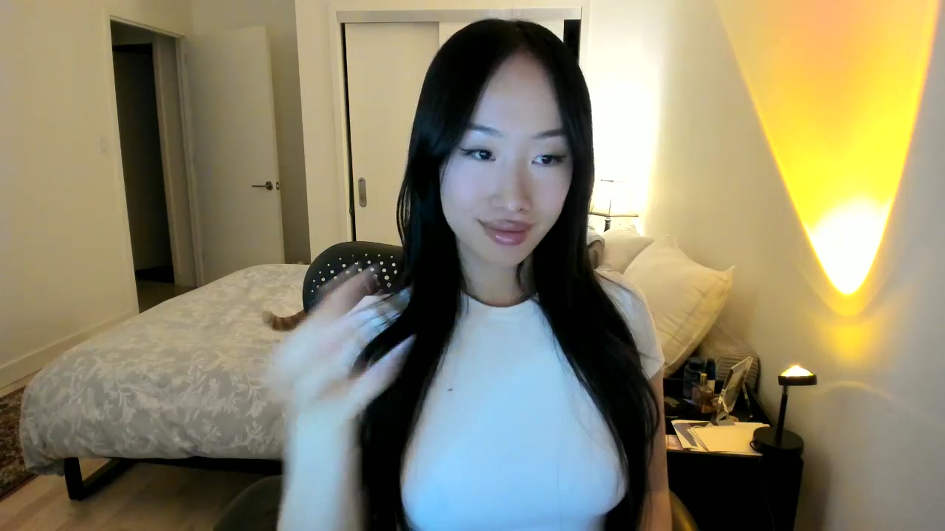 Gallery image thumbnail from BabieLee's myfreecams stream on, 04/24/2026, 02:31 image 4 of 20