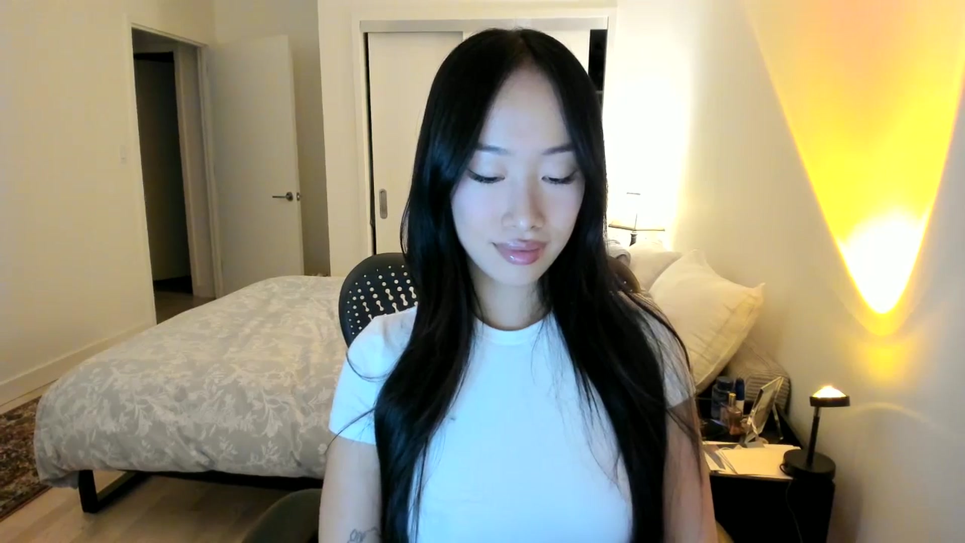 Gallery image thumbnail from BabieLee's myfreecams stream on, 04/24/2026, 02:31 image 3 of 20