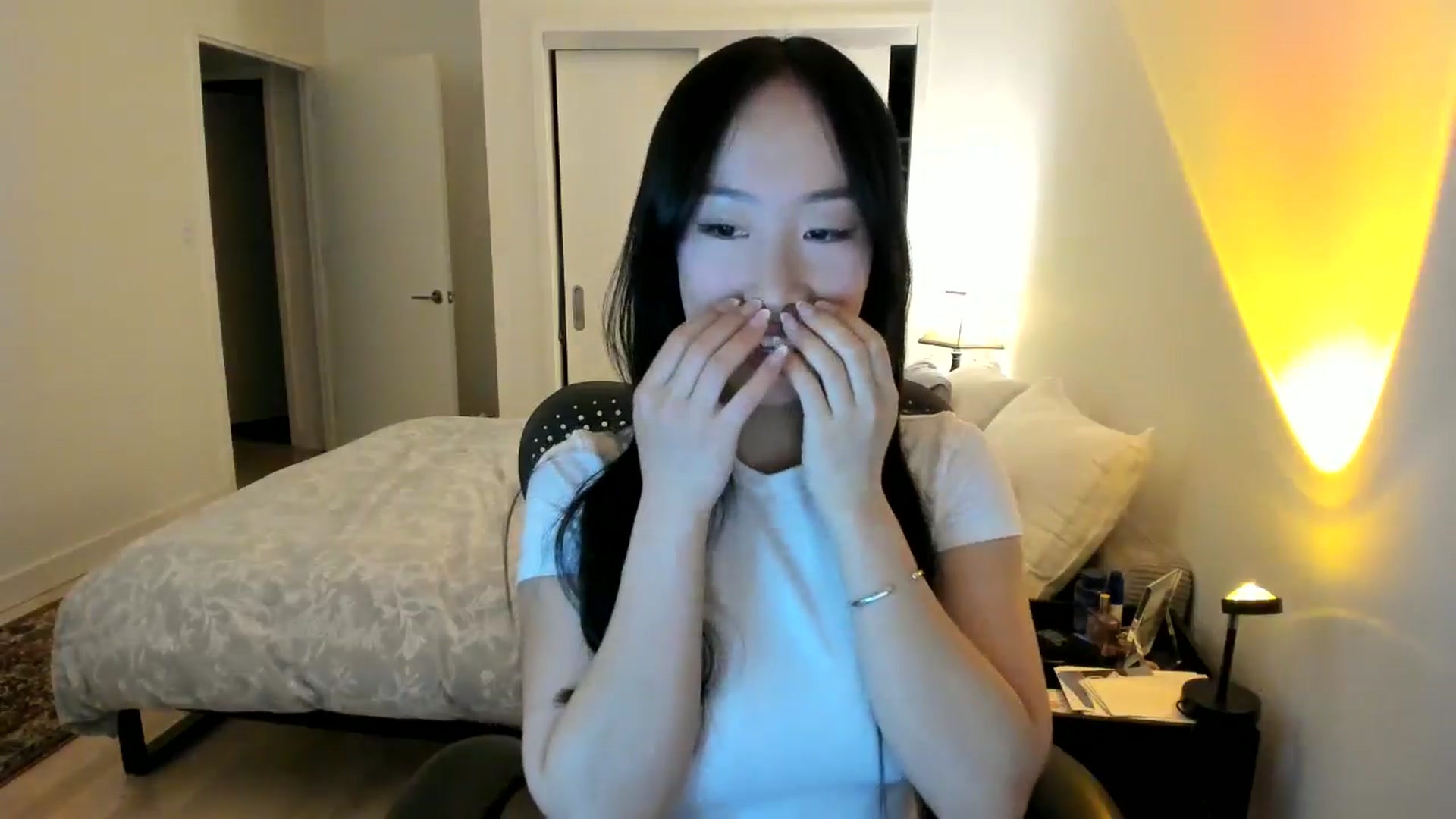 Gallery image thumbnail from BabieLee's myfreecams stream on, 04/24/2026, 02:31 image 2 of 20