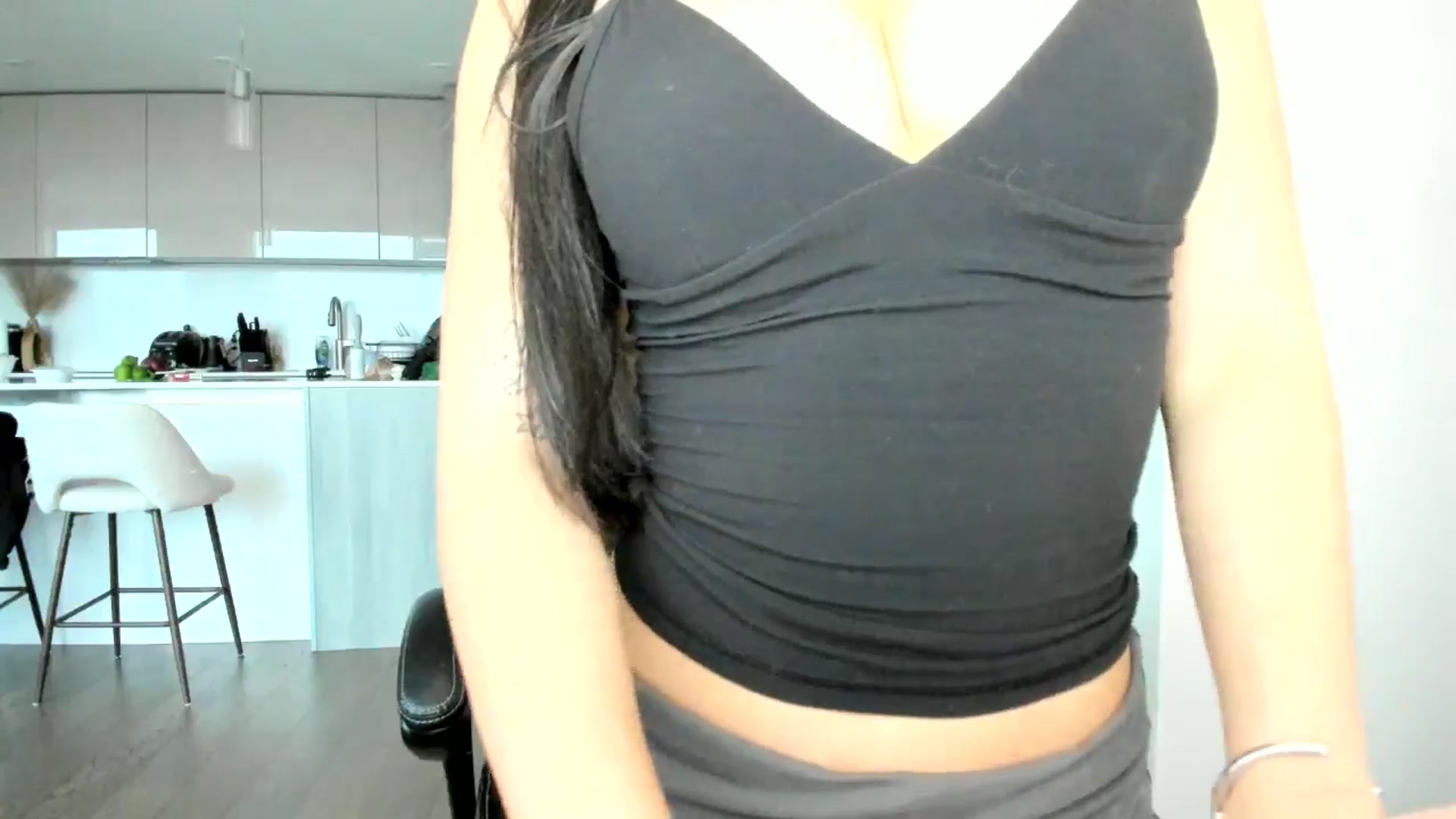 Gallery image thumbnail from BabieLee's myfreecams stream on, 05/09/2026, 24:27 image 15 of 20