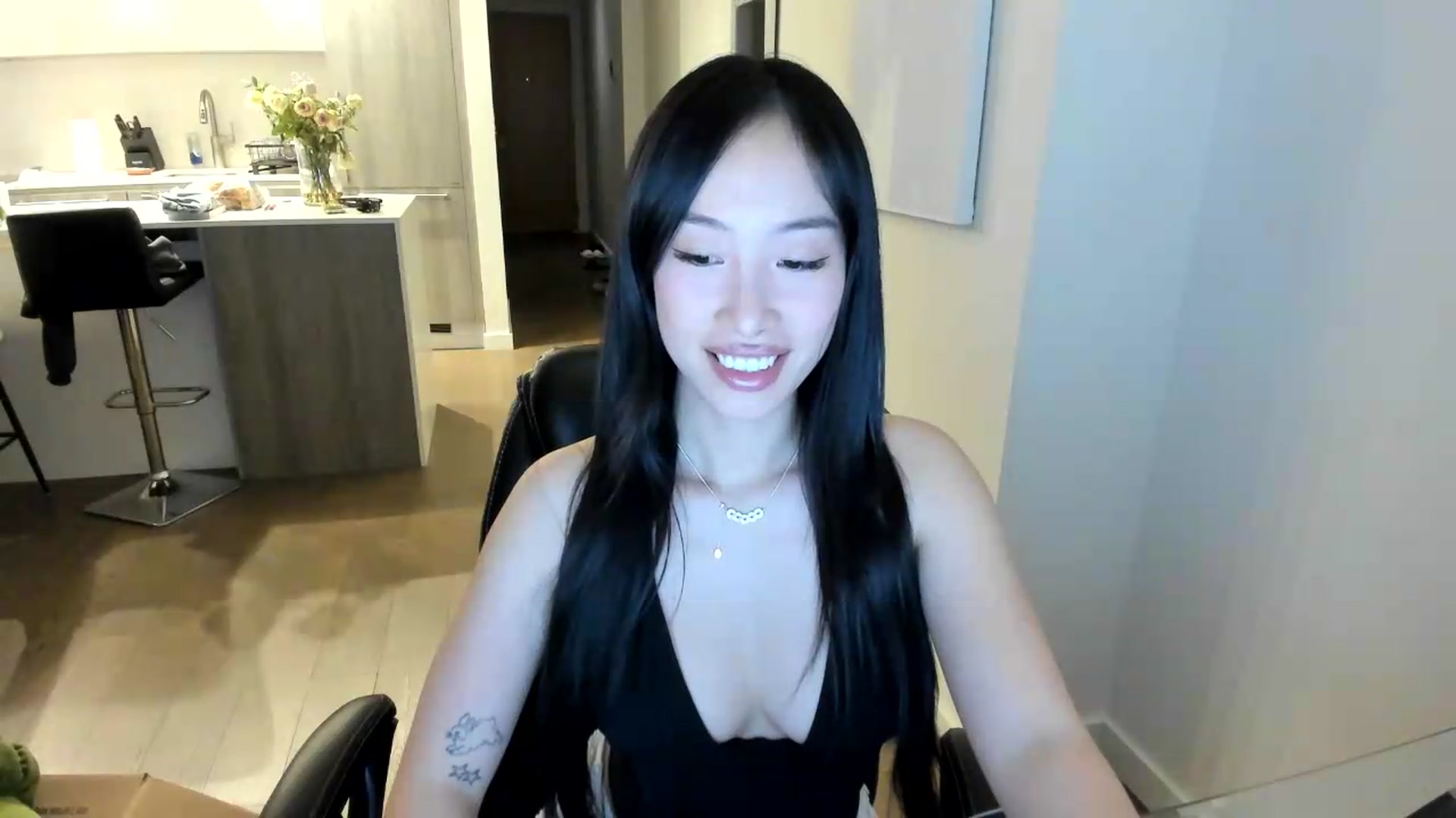 Gallery image thumbnail from BabieLee's myfreecams stream on, 05/31/2026, 04:08 image 2 of 20