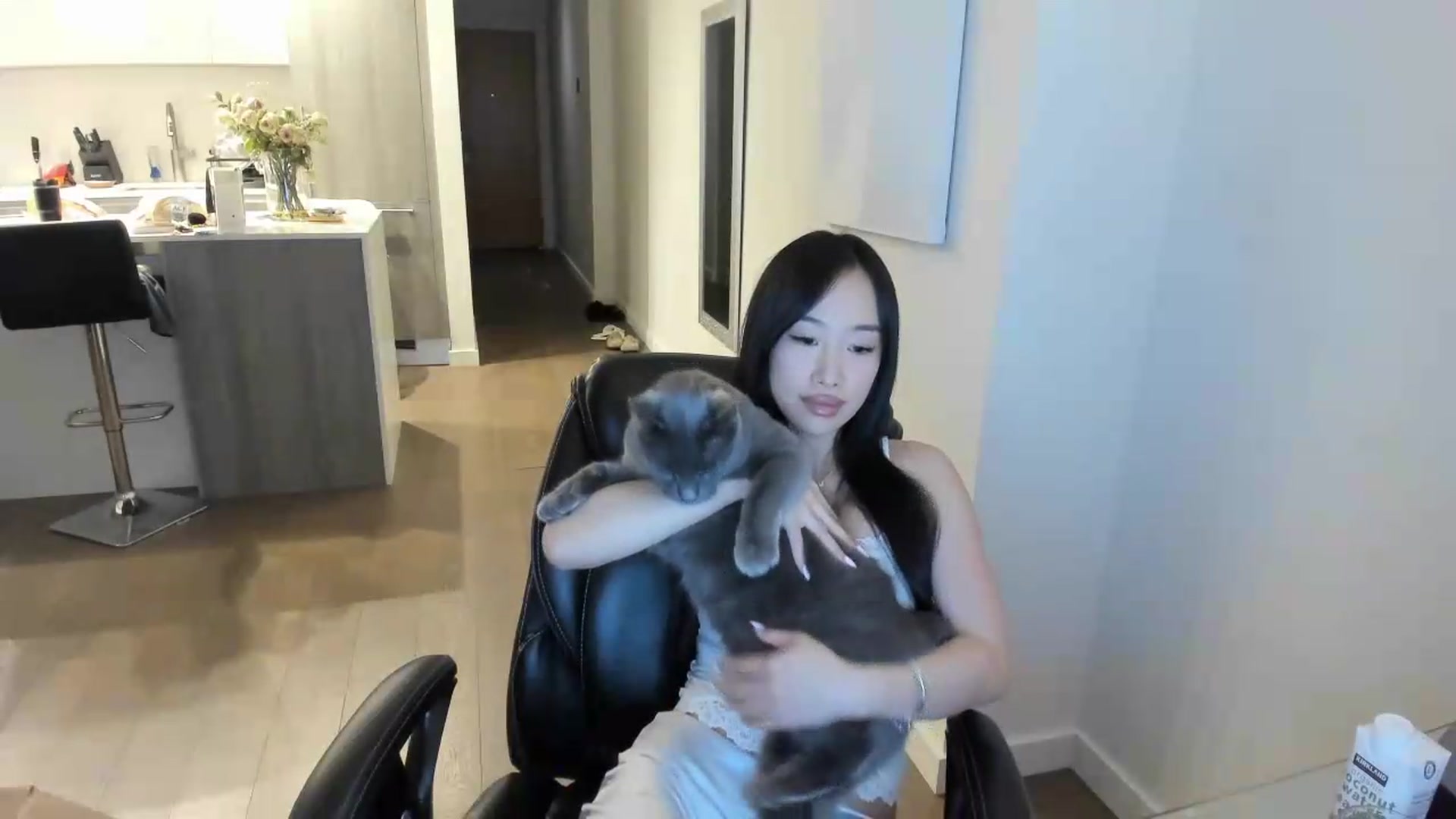 Gallery image thumbnail from BabieLee's myfreecams stream on, 06/04/2026, 02:30 image 6 of 20