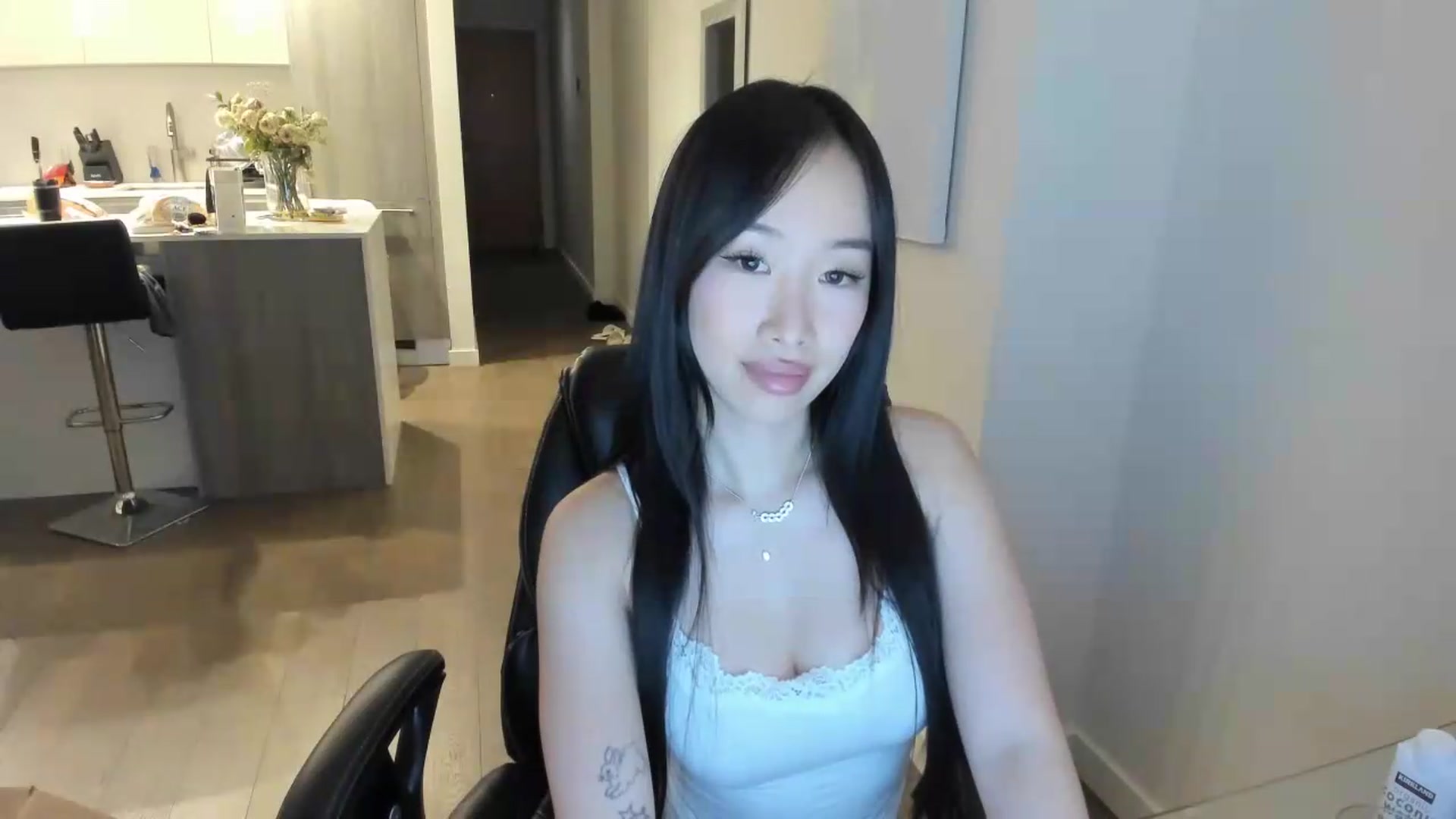 Gallery image thumbnail from BabieLee's myfreecams stream on, 06/04/2026, 02:30 image 9 of 20