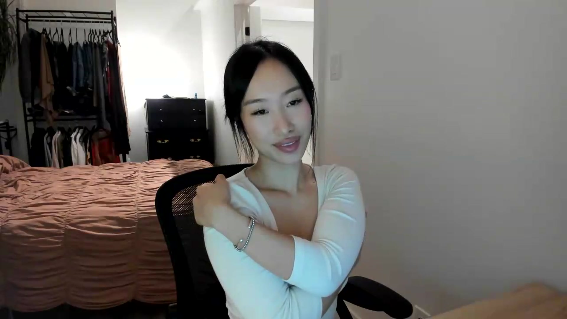 Gallery image thumbnail from BabieLee's myfreecams stream on, 07/30/2026, 04:37 image 18 of 20