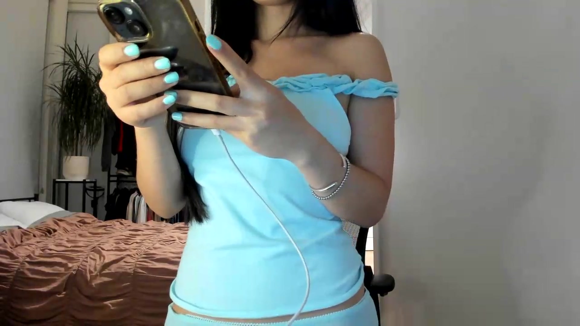 Gallery image thumbnail from BabieLee's myfreecams stream on, 08/27/2026, 01:32 image 7 of 20