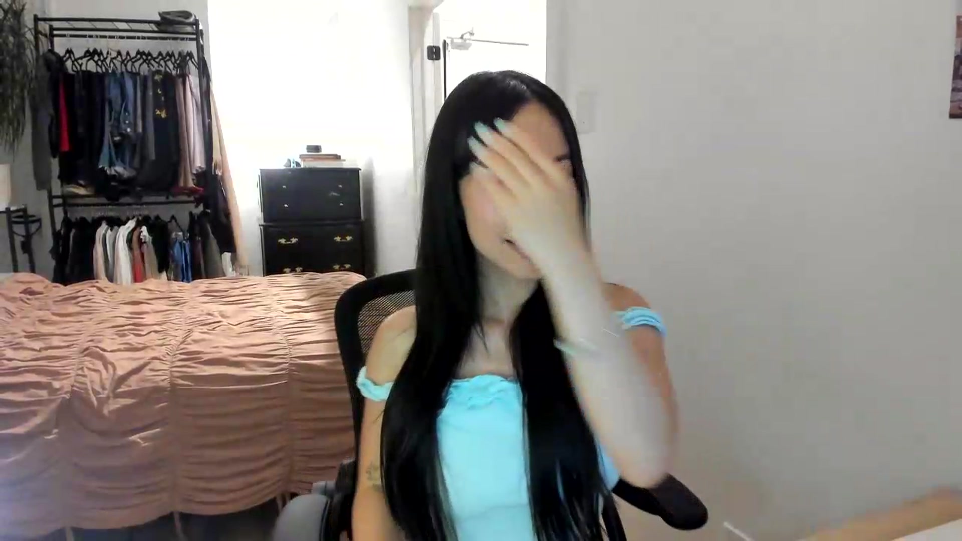 Gallery image thumbnail from BabieLee's myfreecams stream on, 08/27/2026, 01:32 image 9 of 20