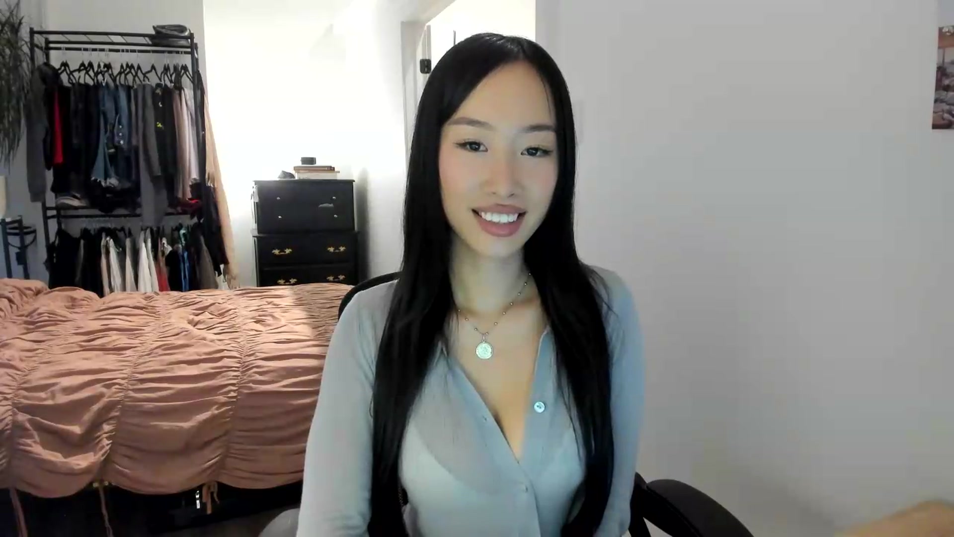 Gallery image thumbnail from BabieLee's myfreecams stream on, 08/28/2026, 19:43 image 18 of 20