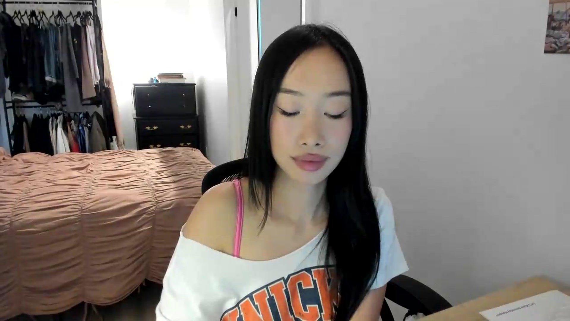 Gallery image thumbnail from BabieLee's myfreecams stream on, 09/01/2026, 20:44 image 17 of 20