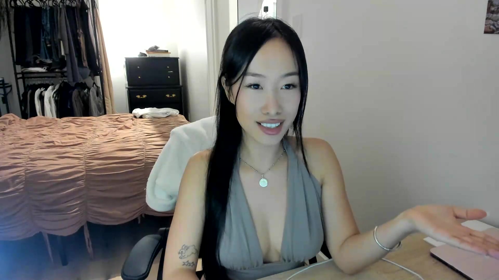 Gallery image thumbnail from BabieLee's myfreecams stream on, 09/09/2026, 04:07 image 15 of 20
