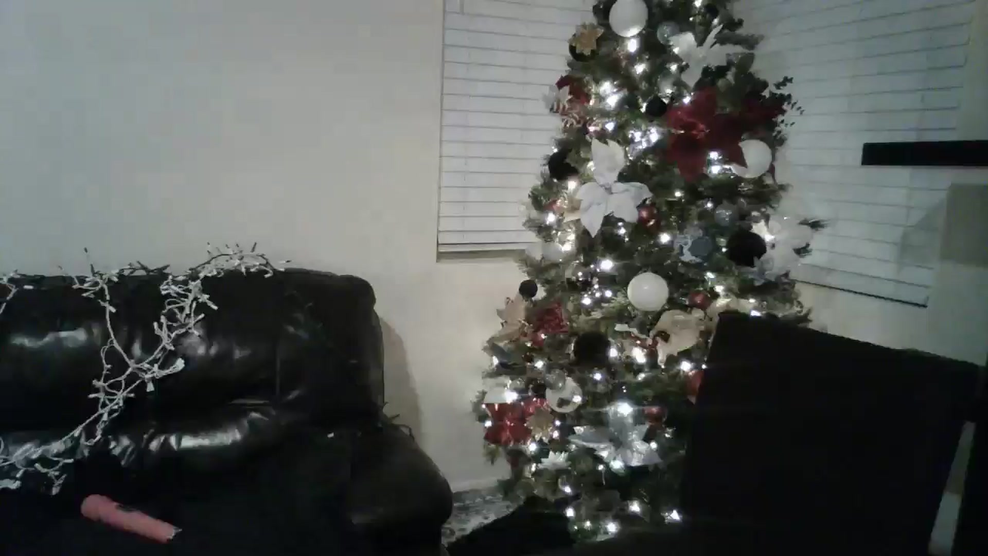 Gallery image thumbnail from Babsbunny's myfreecams stream on, 12/19/2025, 10:47 image 4 of 20