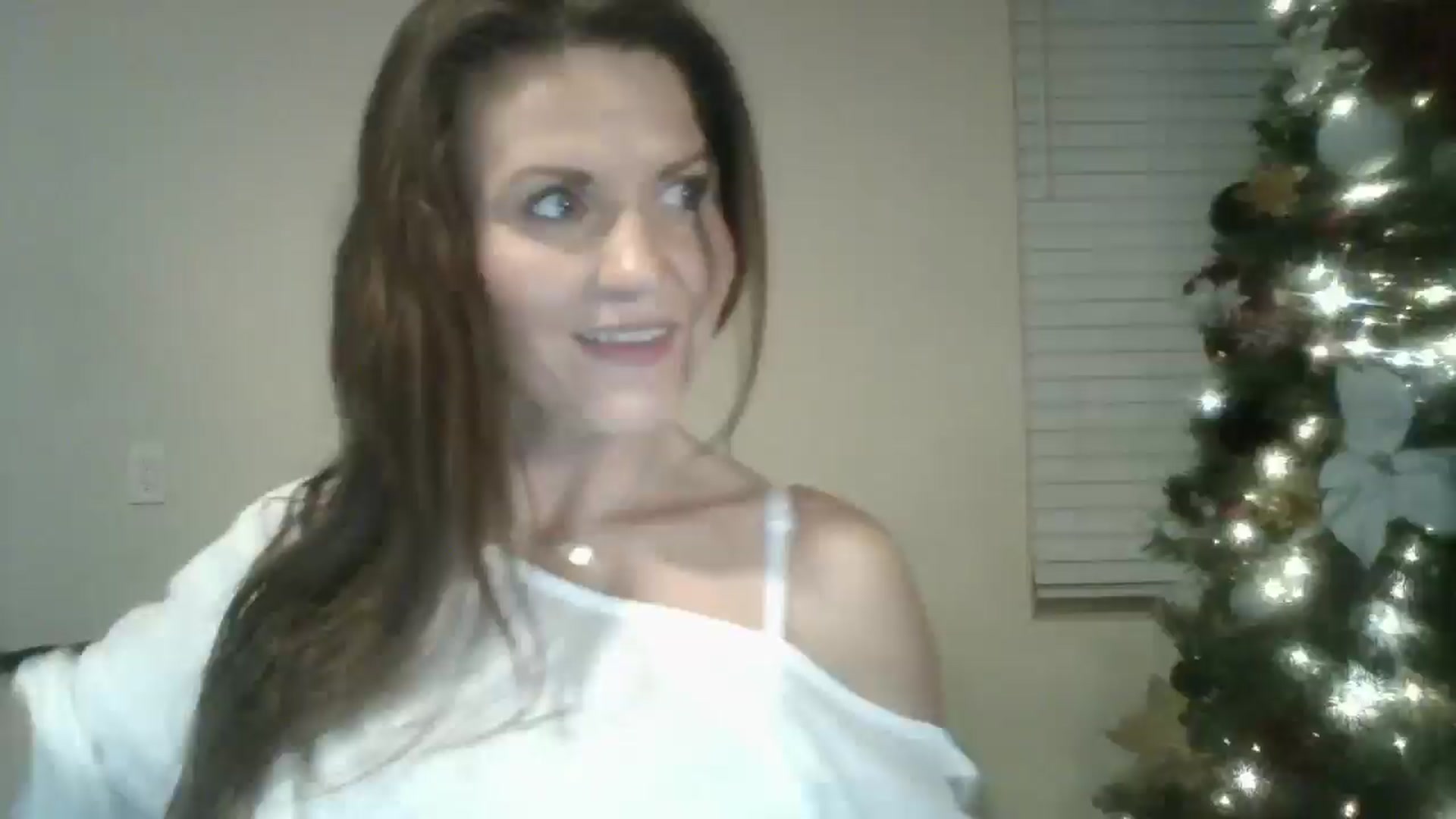Gallery image thumbnail from Babsbunny's myfreecams stream on, 01/05/2026, 08:14 image 1 of 20