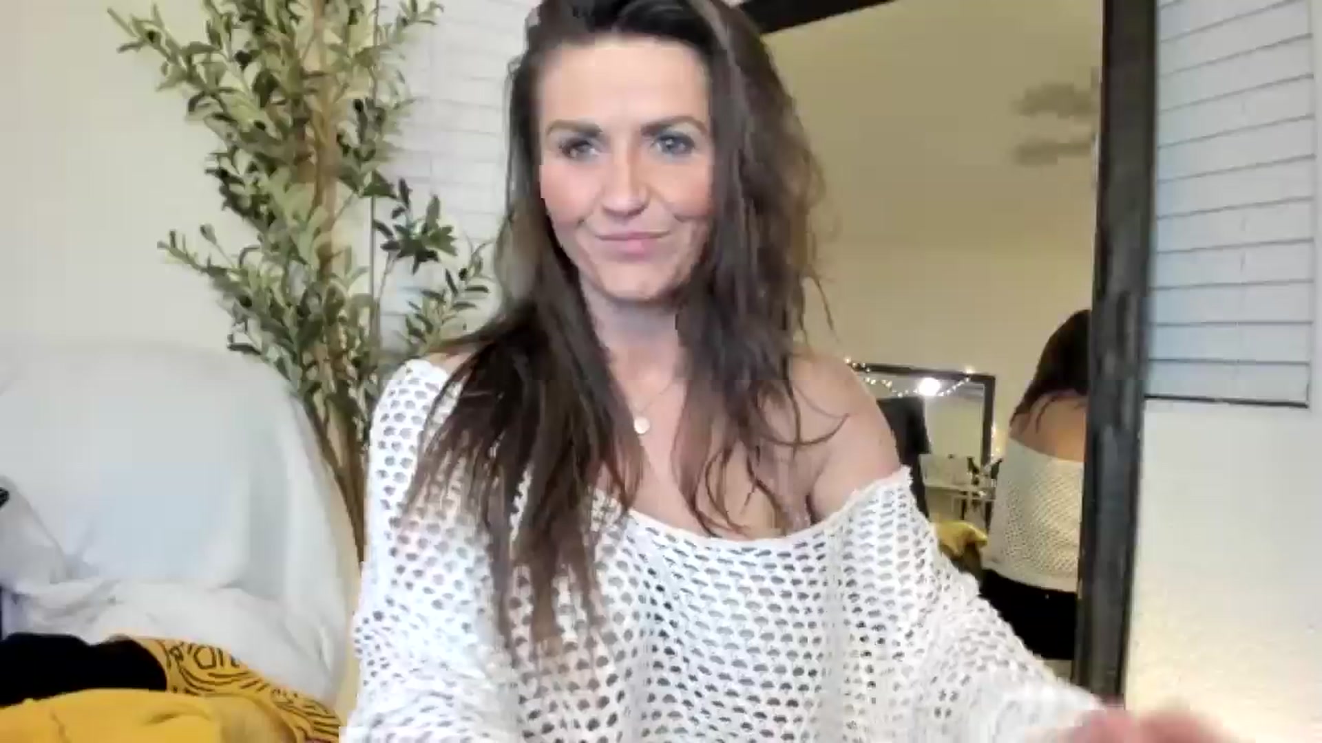 Gallery image thumbnail from Babsbunny's myfreecams stream on, 01/31/2026, 10:50 image 9 of 20
