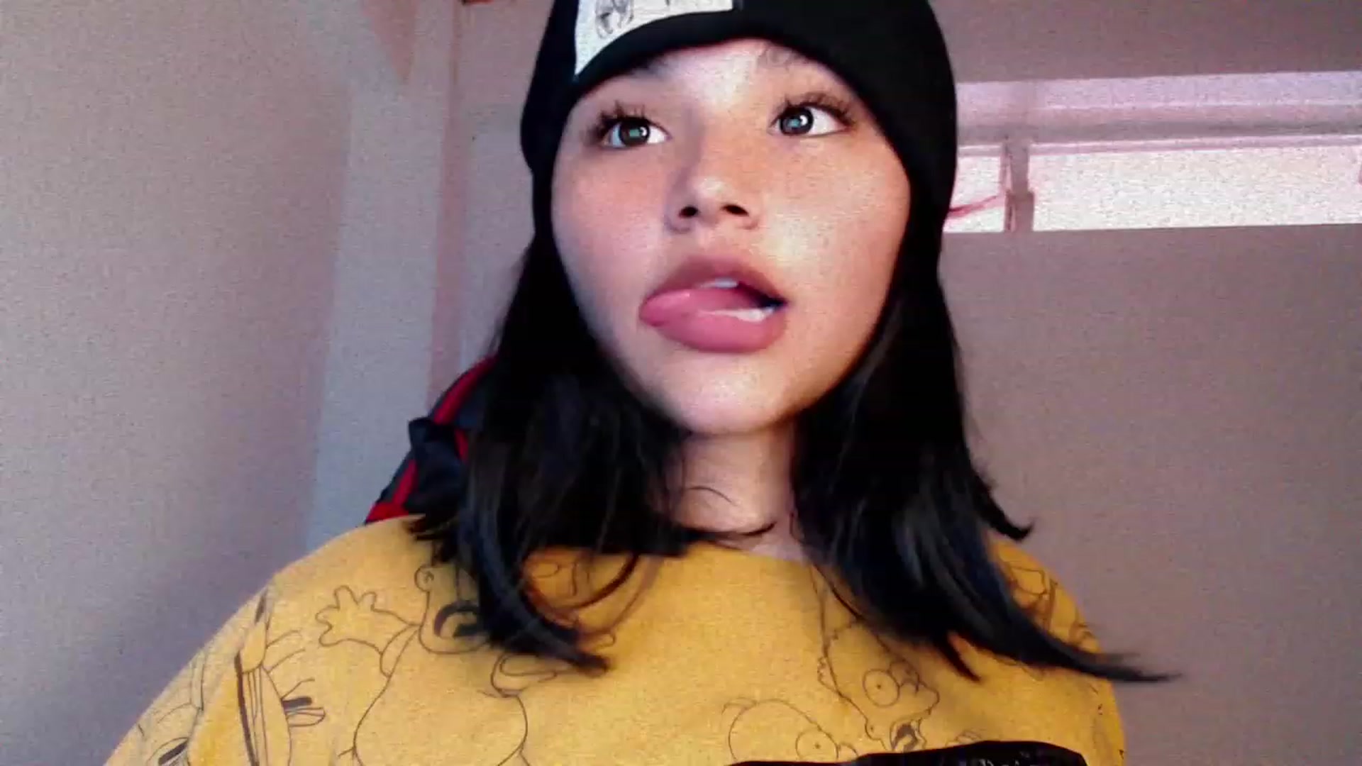 Gallery image thumbnail from BabyAsianX0's myfreecams stream on, 11/16/2022, 15:26 image 19 of 20