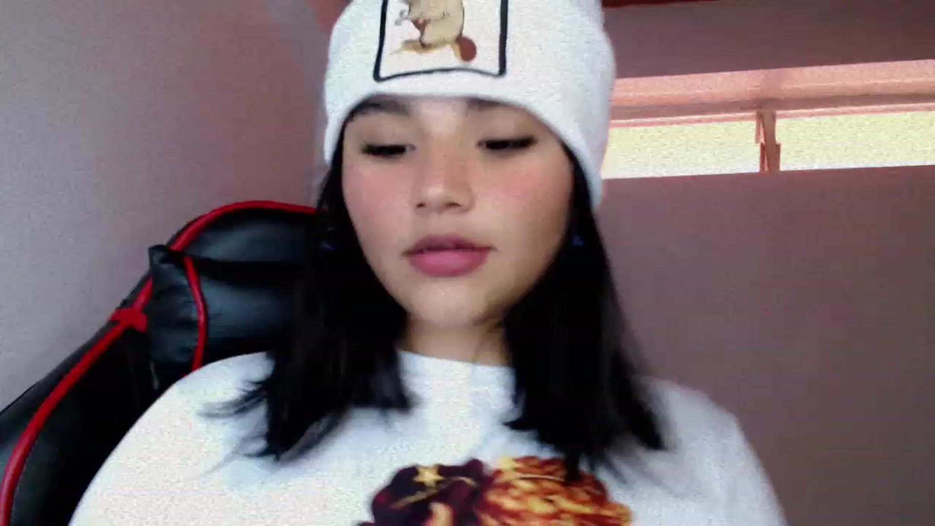 Gallery image thumbnail from BabyAsianX0's myfreecams stream on, 11/18/2022, 13:52 image 18 of 20
