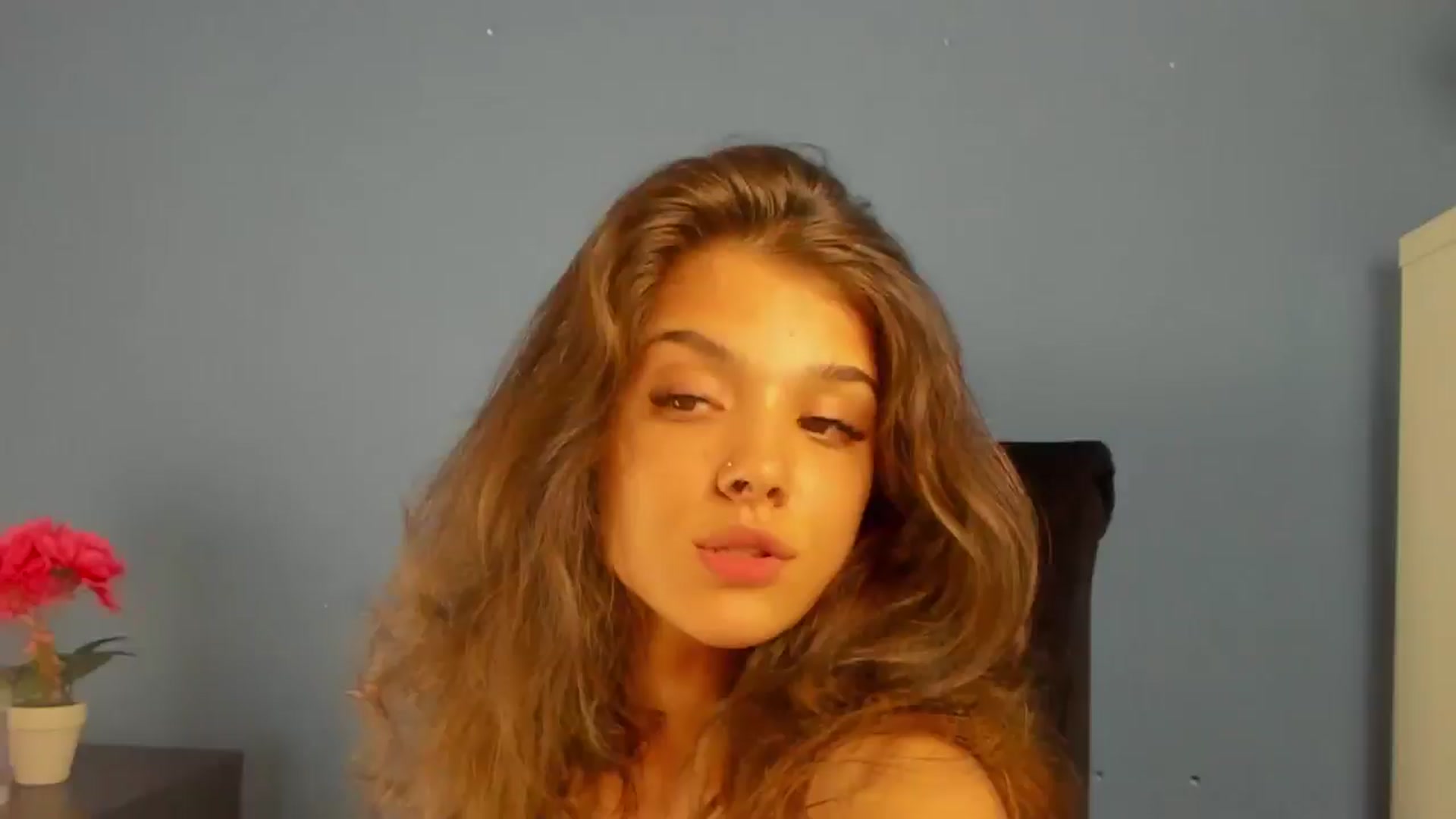 Gallery image thumbnail from BabyAylin's myfreecams stream on, 08/17/2024, 13:15 image 12 of 20