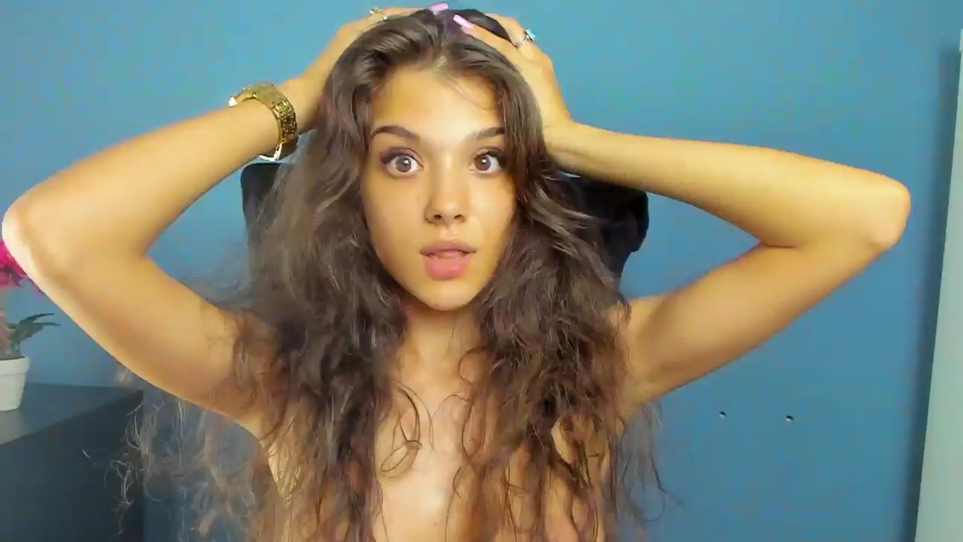 Gallery image thumbnail from BabyAylin's myfreecams stream on, 08/17/2024, 13:15 image 16 of 20