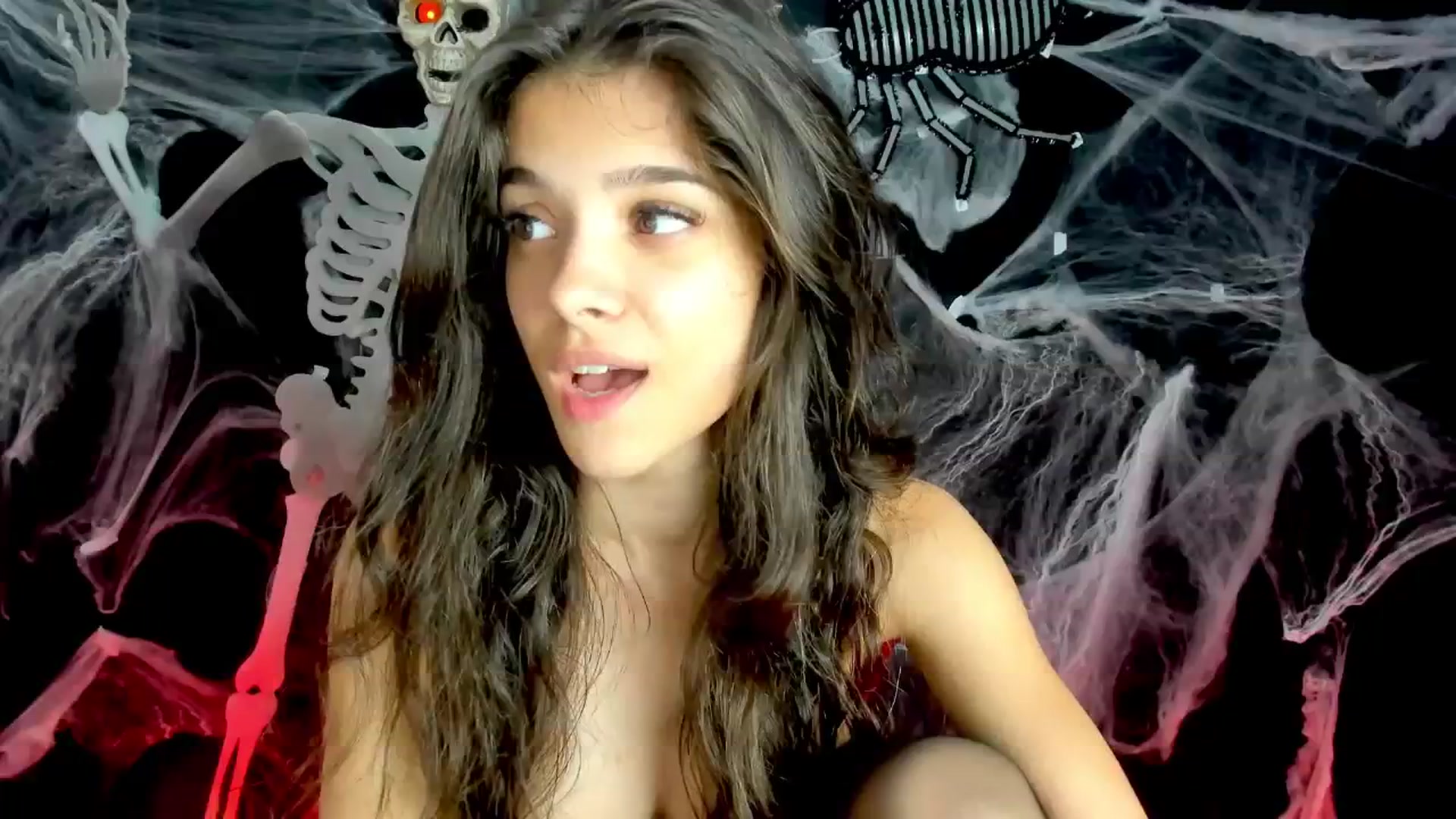Gallery image thumbnail from BabyAylin's myfreecams stream on, 10/31/2024, 14:01 image 17 of 20